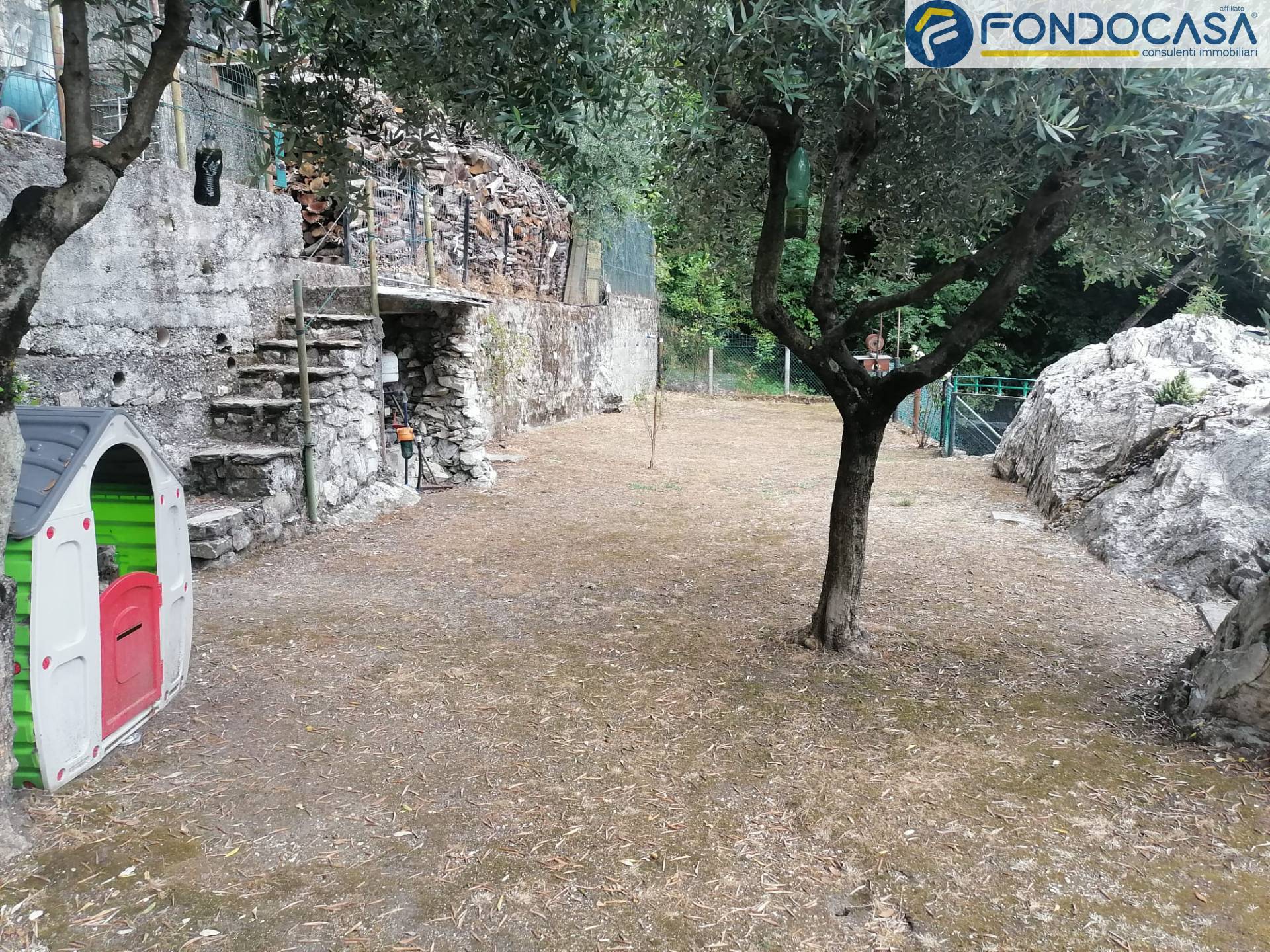 Casa singola in vendita a Massa