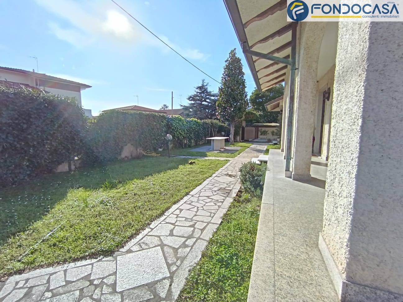 Villa in vendita a Carrara, Marina di Carrara