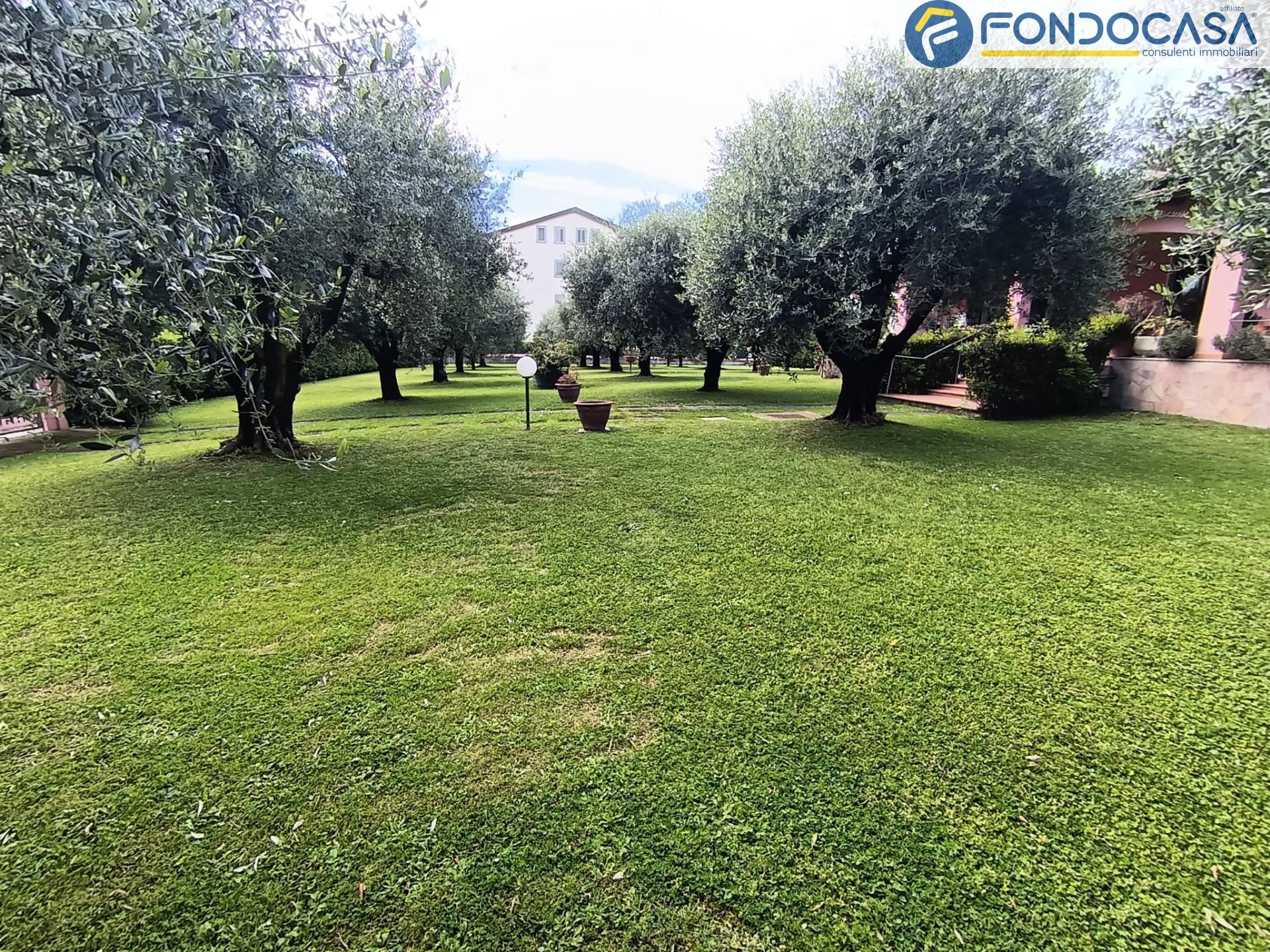 Villa in vendita a Carrara, Marina di Carrara