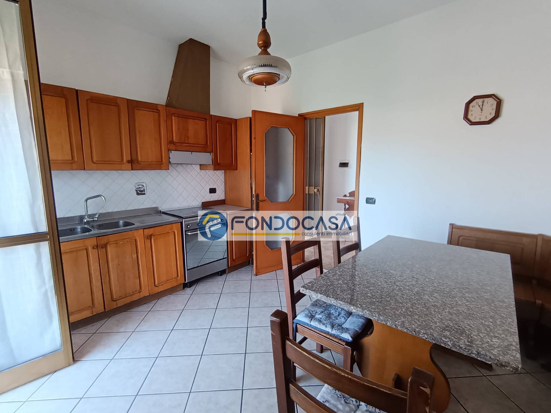 Villa bifamiliare in vendita a Carrara, Marina di Carrara