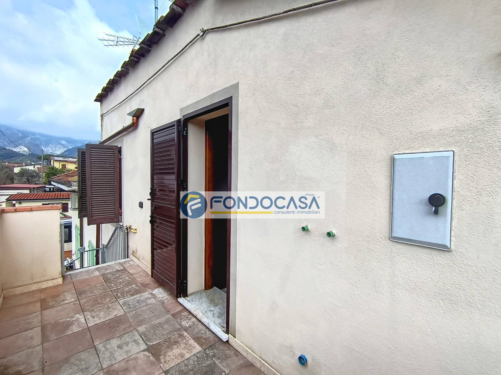 Casa semindipendente in vendita a Carrara