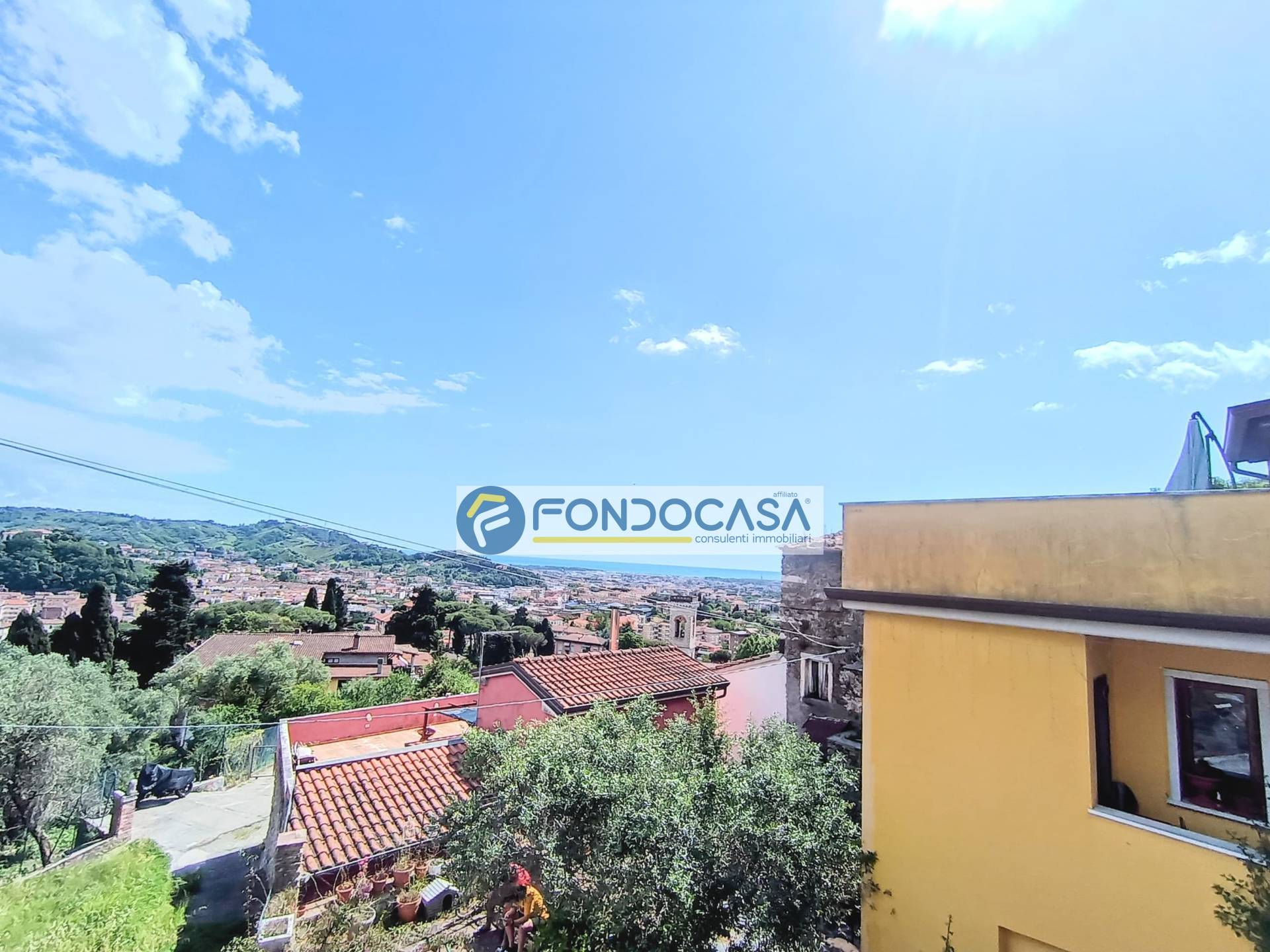 Semindipendente in vendita a Carrara