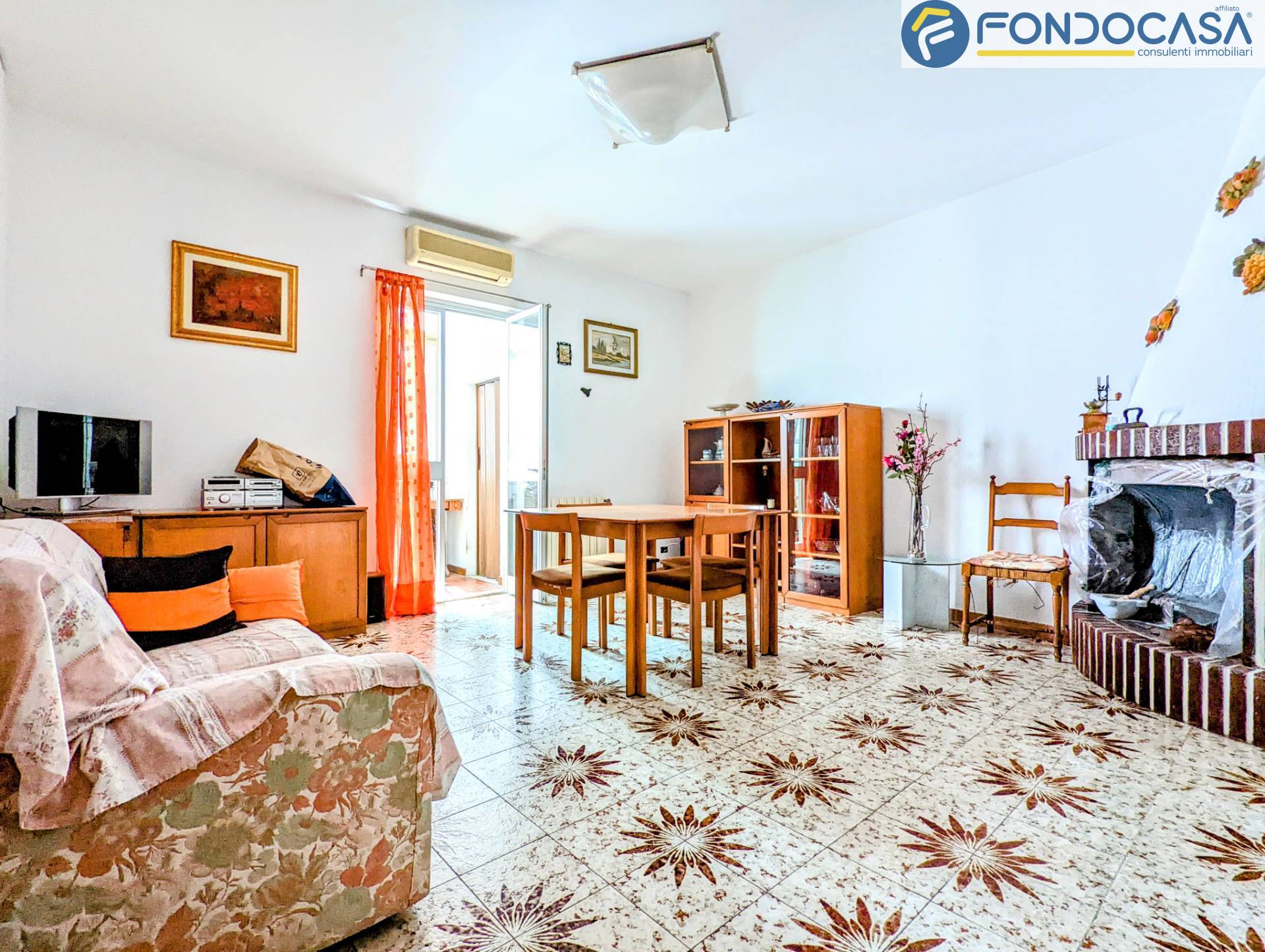 Casa indipendente in vendita a Montignoso, Capanne