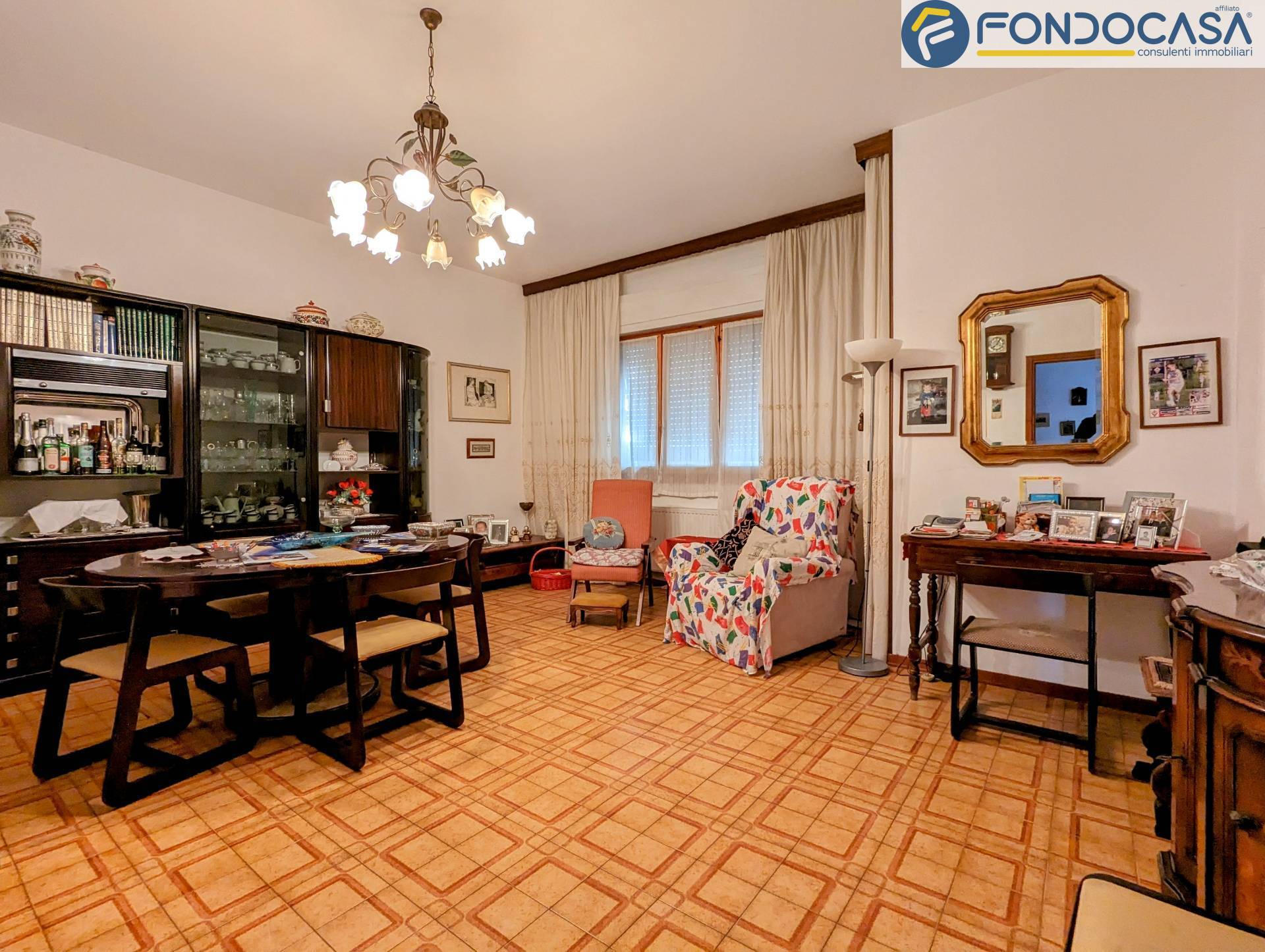 Appartamento in vendita a Carrara, Avenza