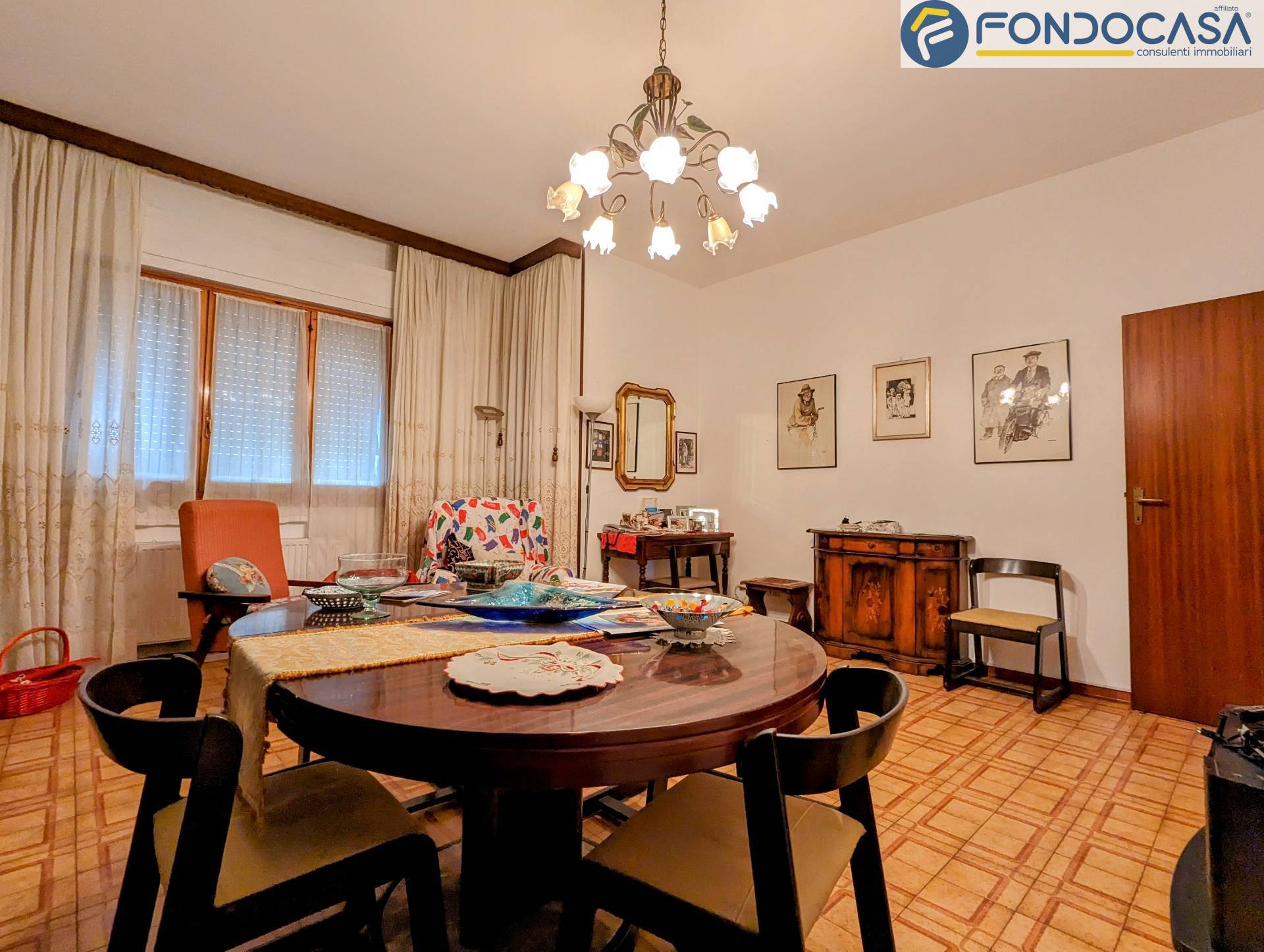 Appartamento in vendita a Carrara, Avenza