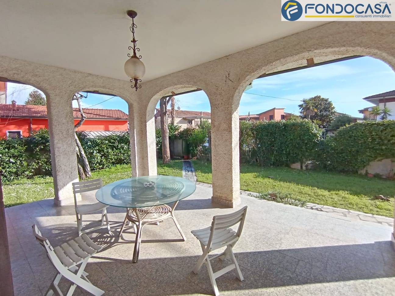 Villa in vendita a Carrara, Marina di Carrara