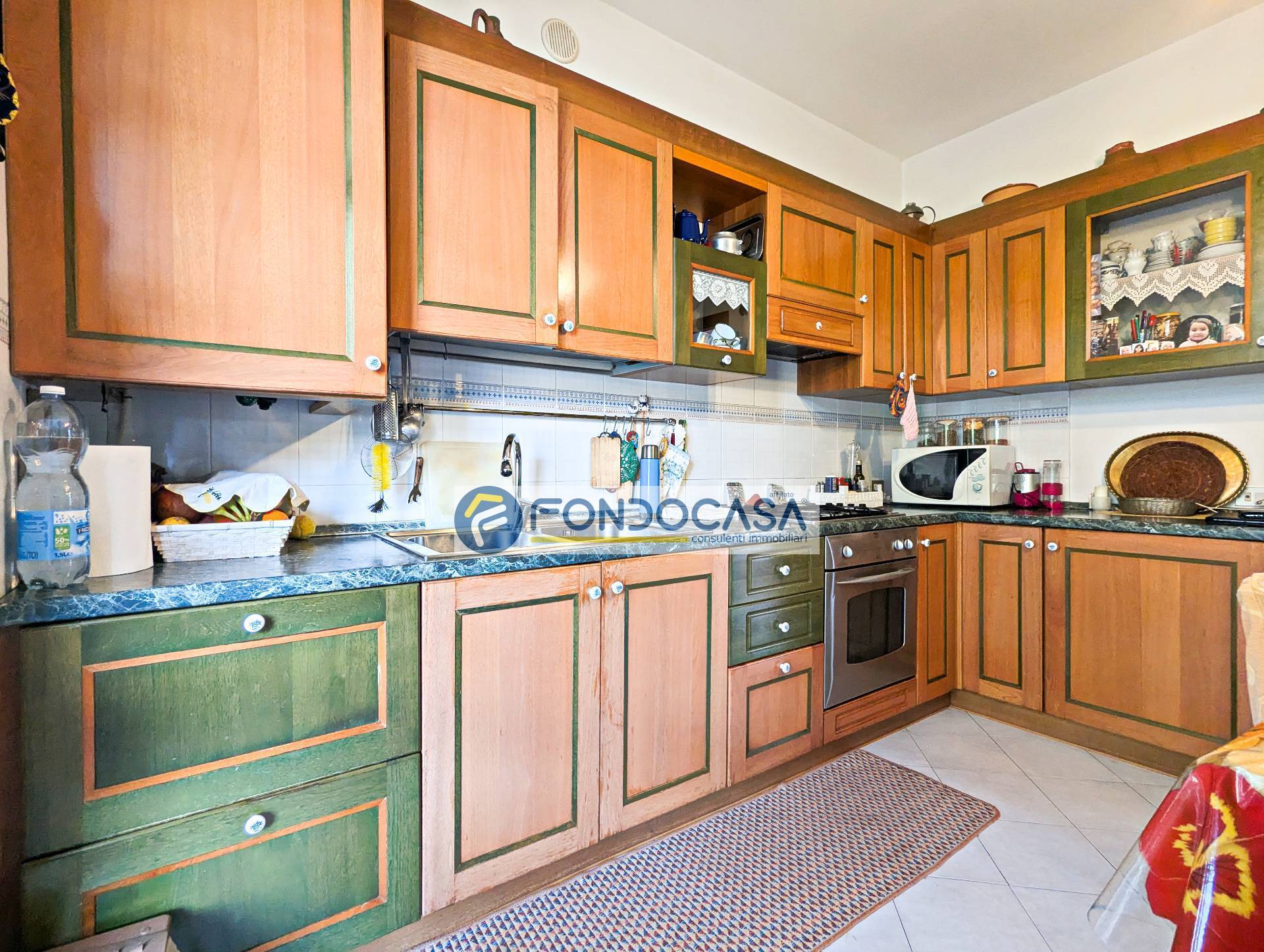 Villa trifamiliare in vendita a Massa, Marina di Massa