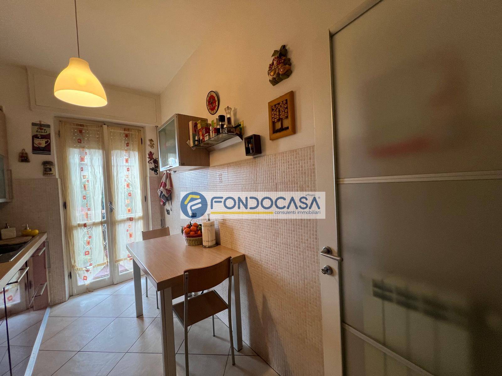 Appartamento in vendita a Carrara, Avenza