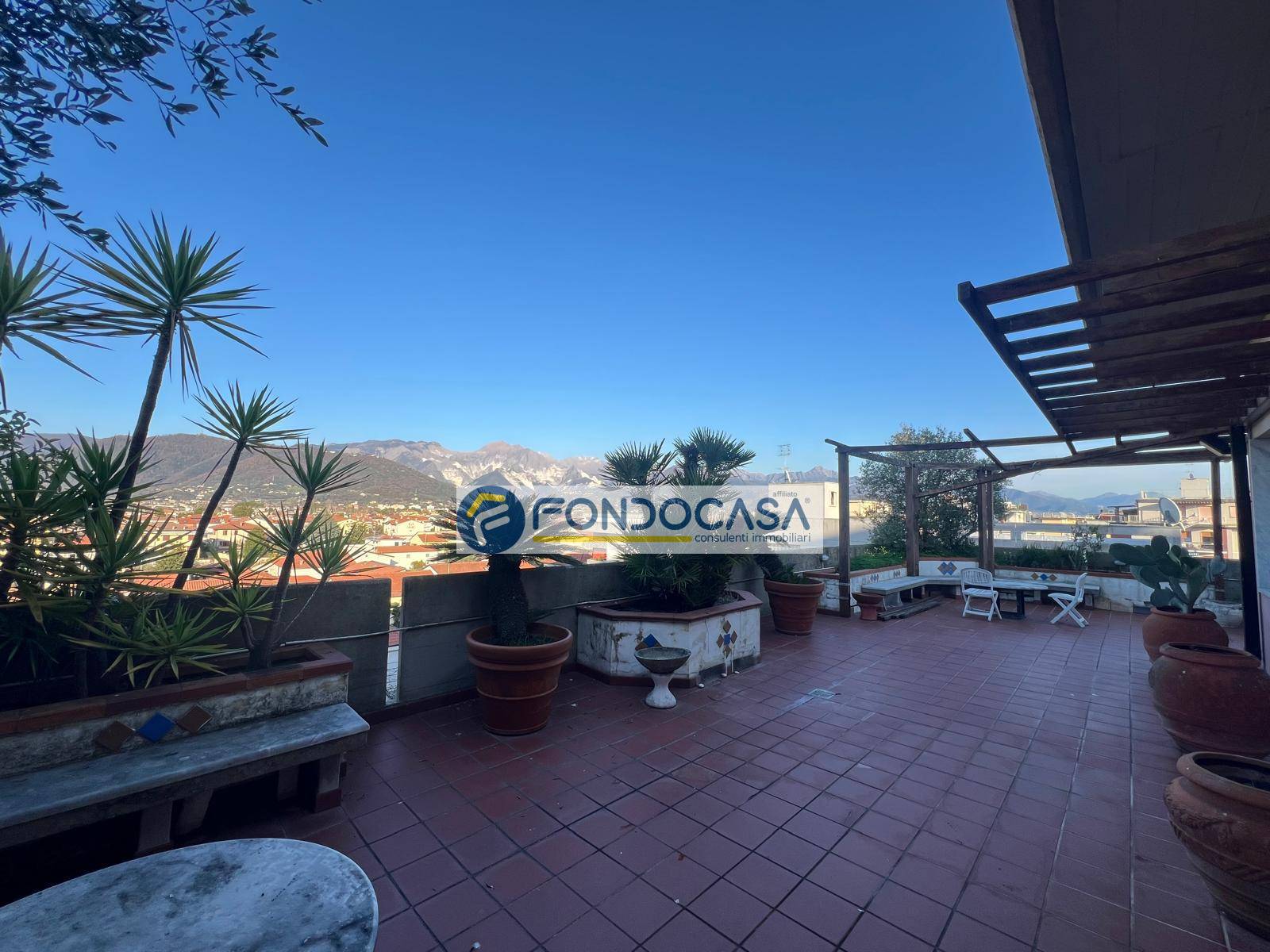 Attico in vendita a Carrara, Marina di Carrara