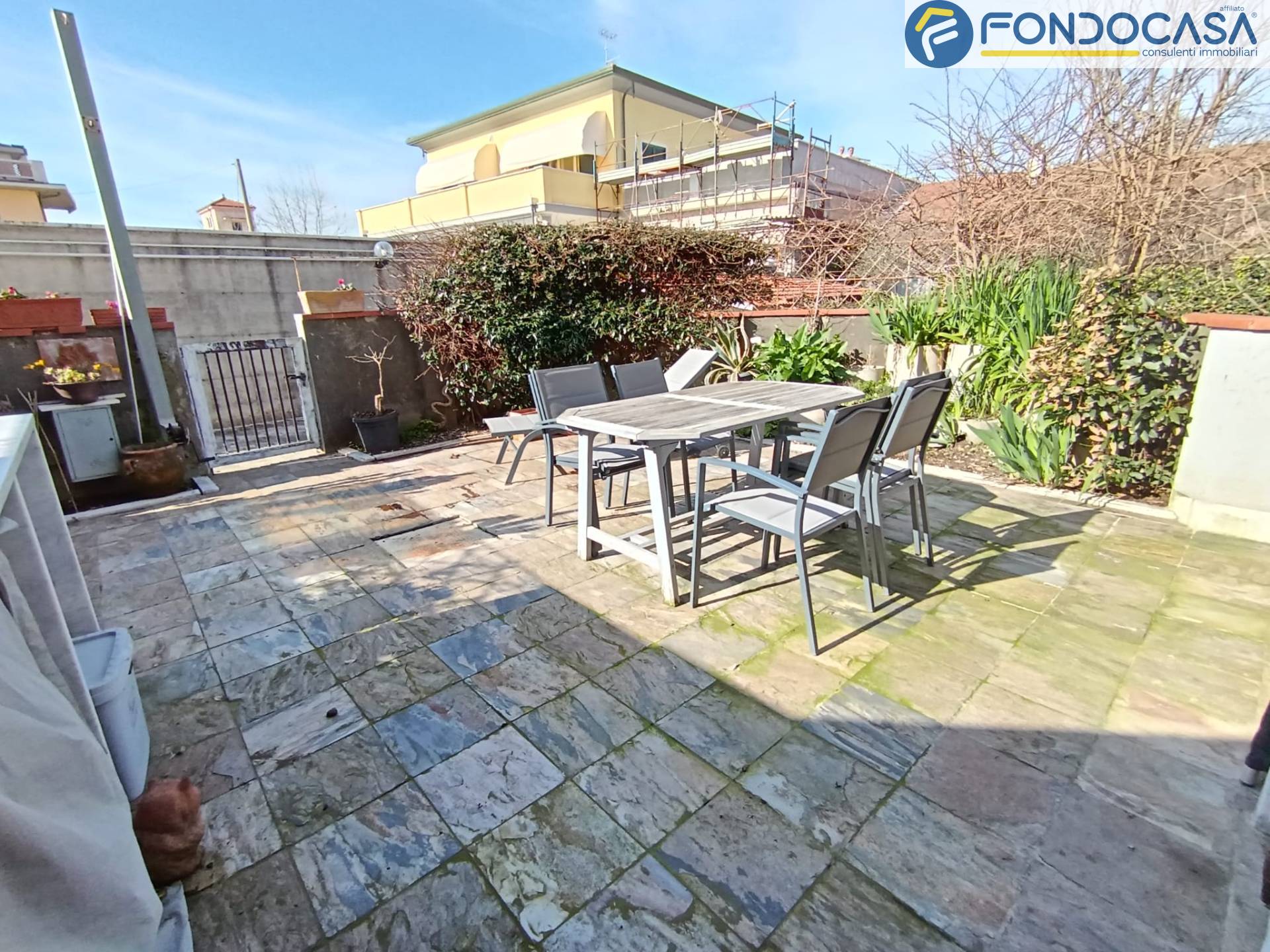 Indipendente in vendita a Carrara, Marina di Carrara