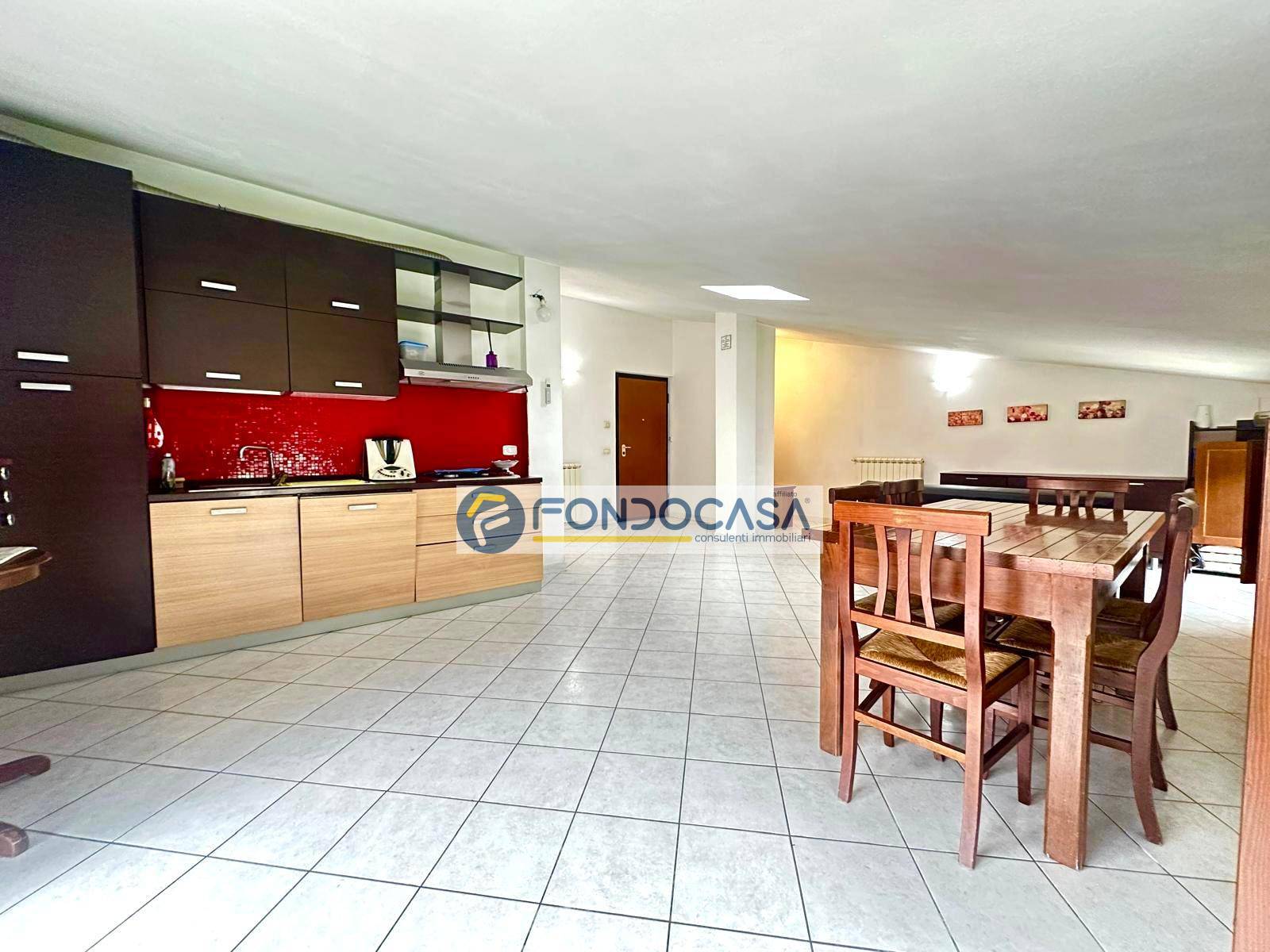 Appartamento in vendita a Montignoso