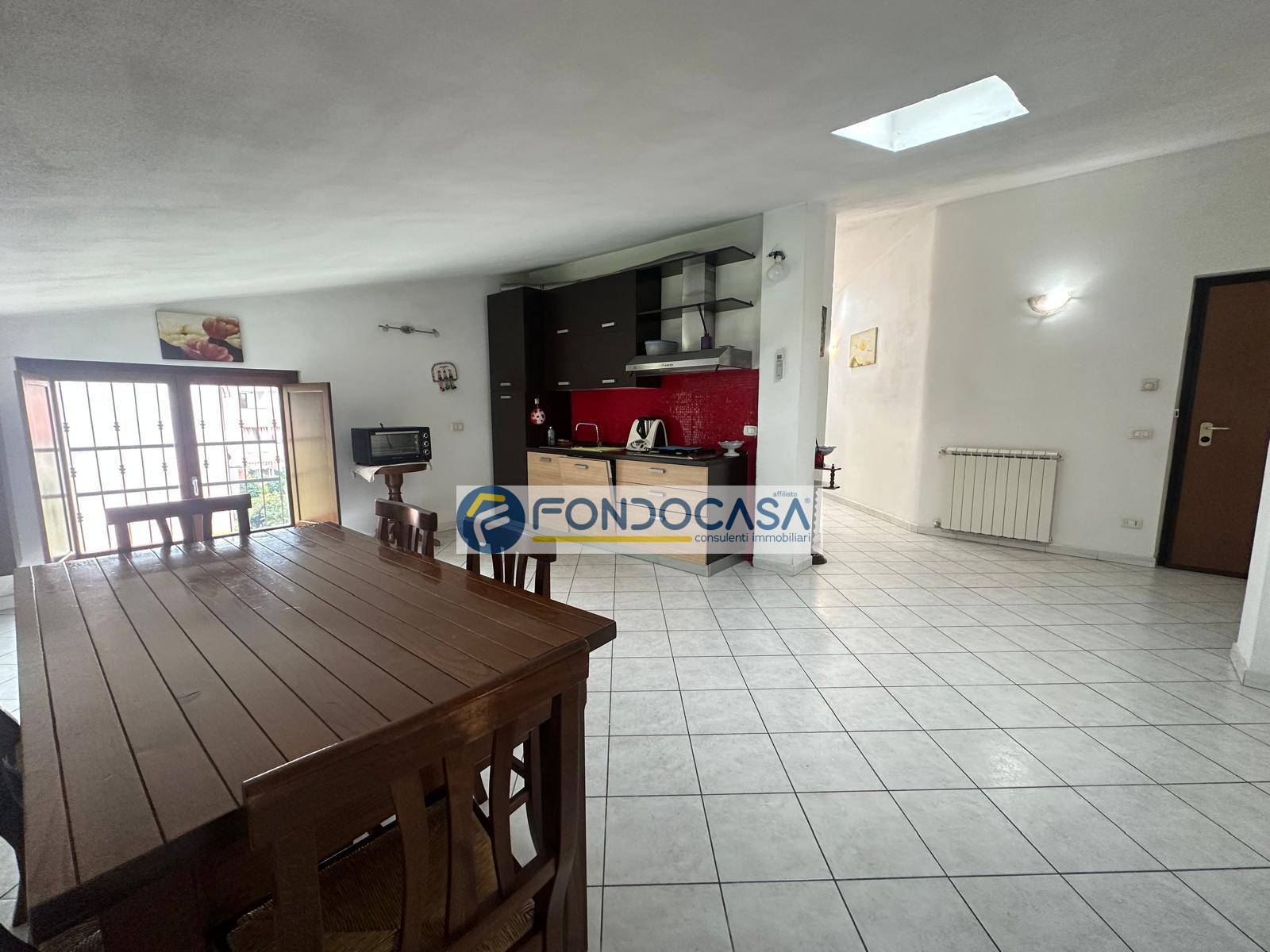 Appartamento in vendita a Montignoso