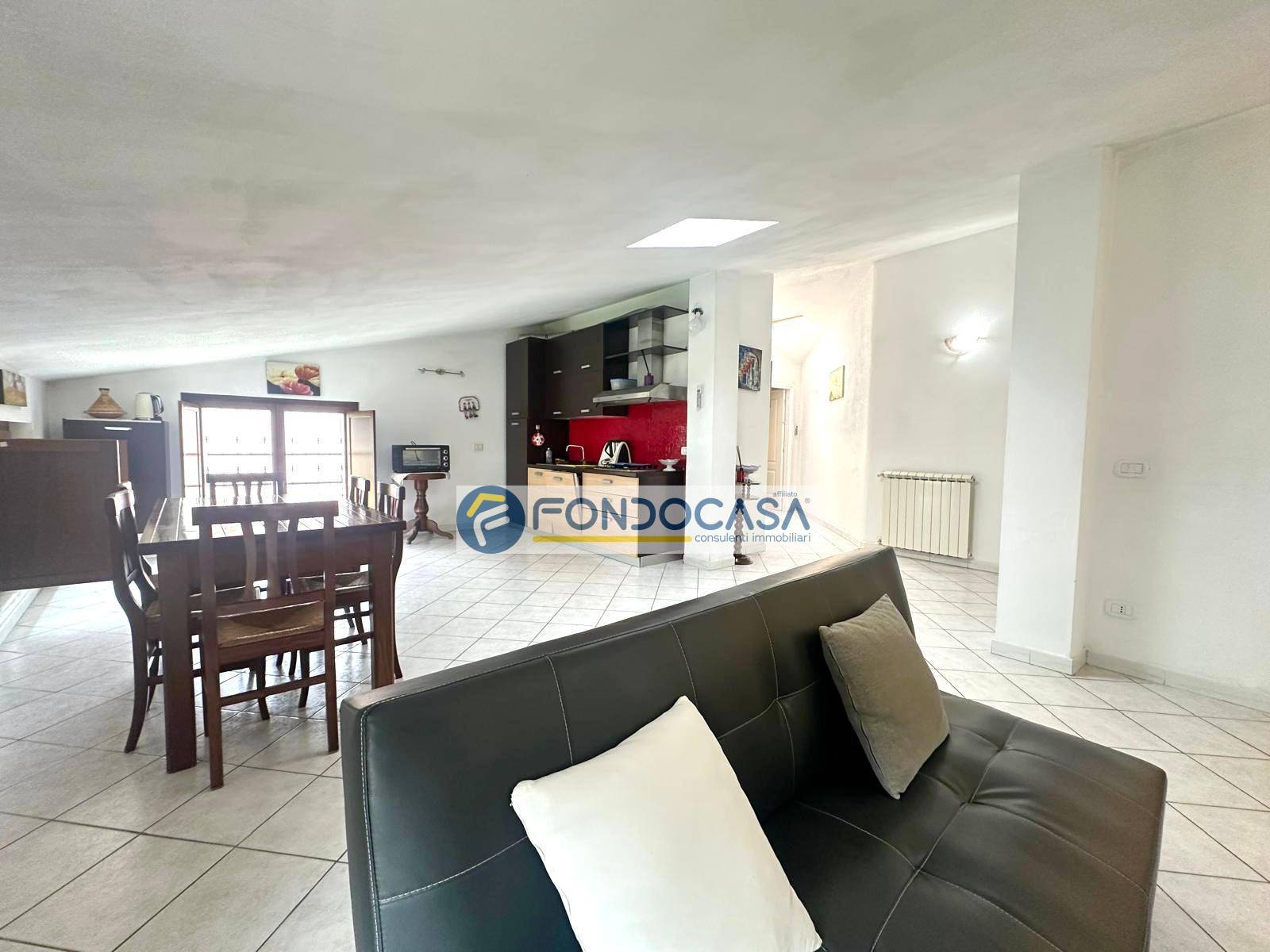 Appartamento in vendita a Montignoso