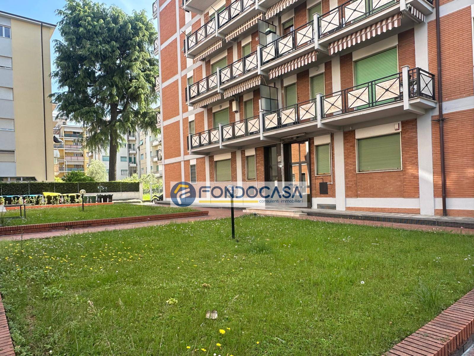 Appartamento in vendita a Massa, Centro