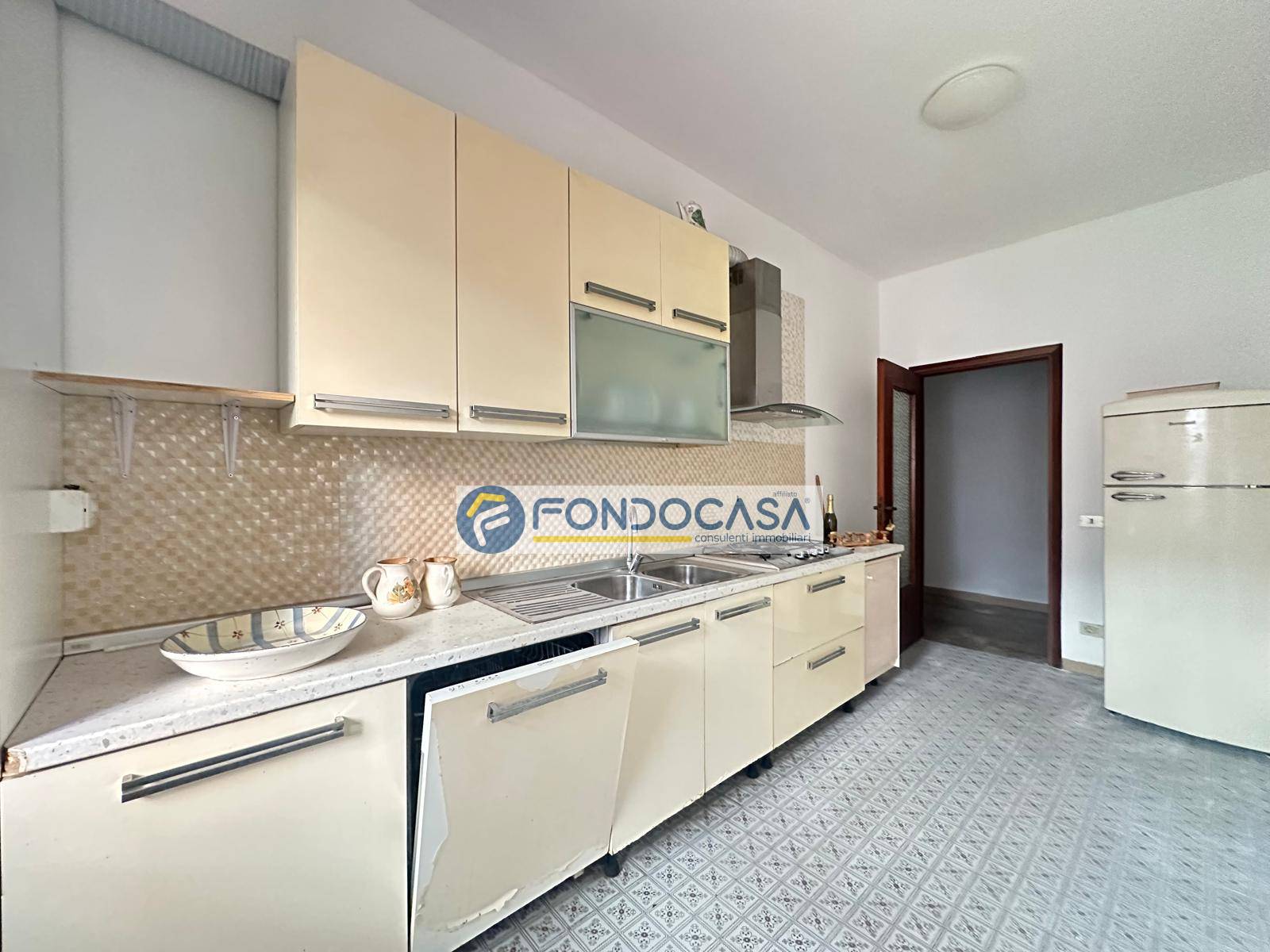 Appartamento in vendita a Massa, Centro