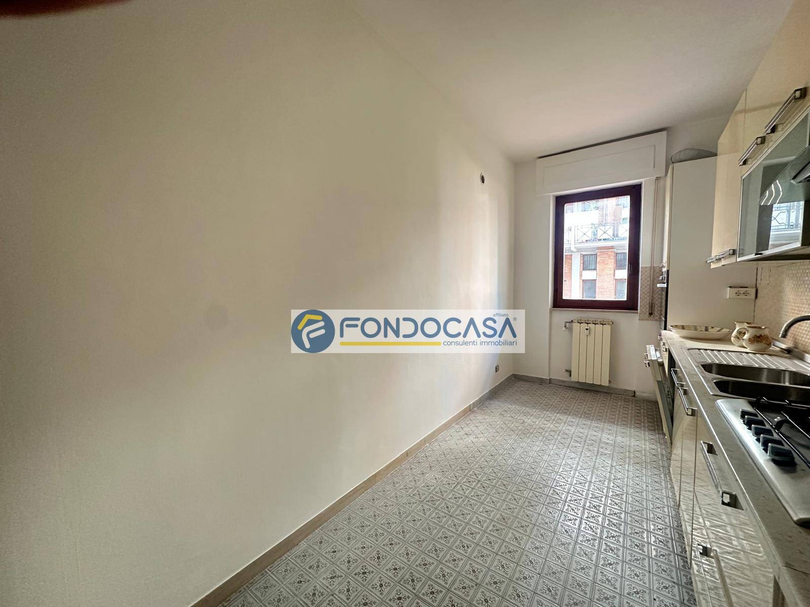 Appartamento in vendita a Massa, Centro