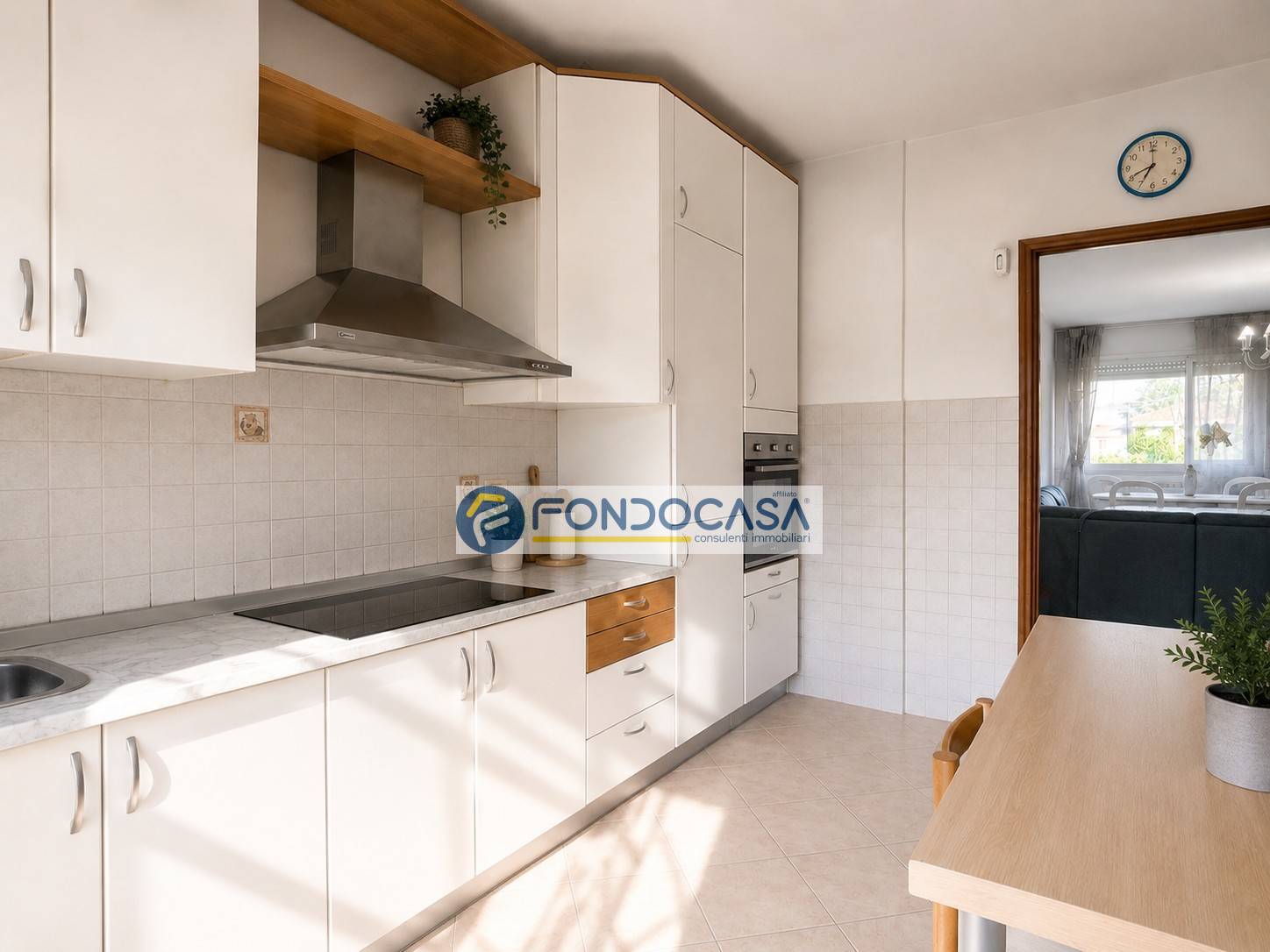 Appartamento in vendita a Carrara, Avenza