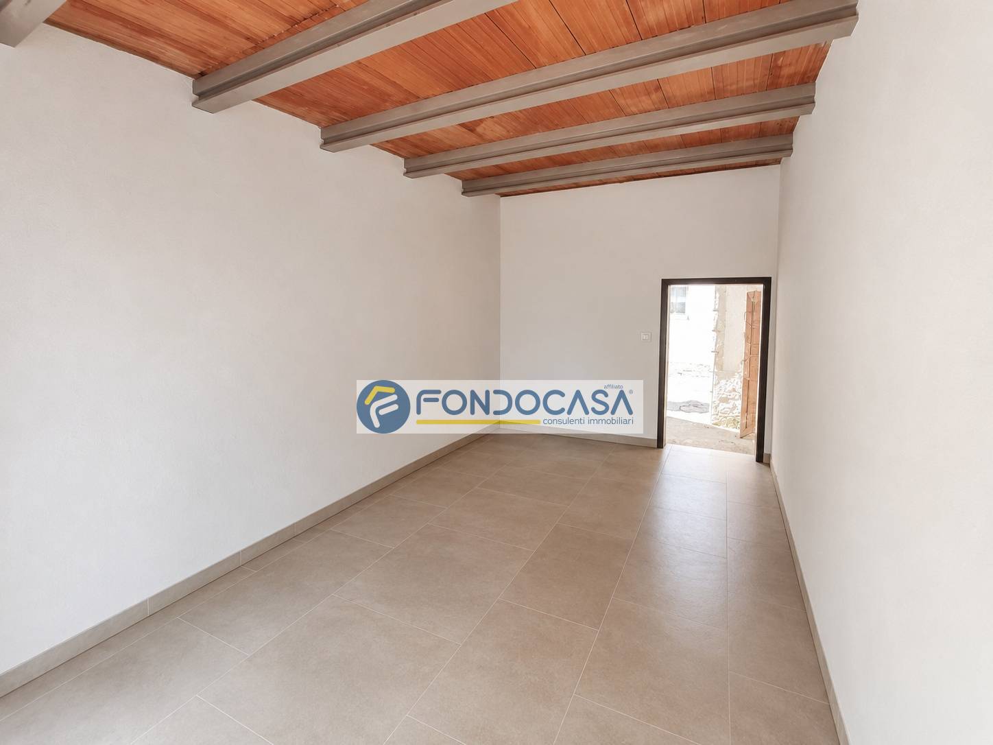 Casa semindipendente in vendita a Montignoso, Capanne