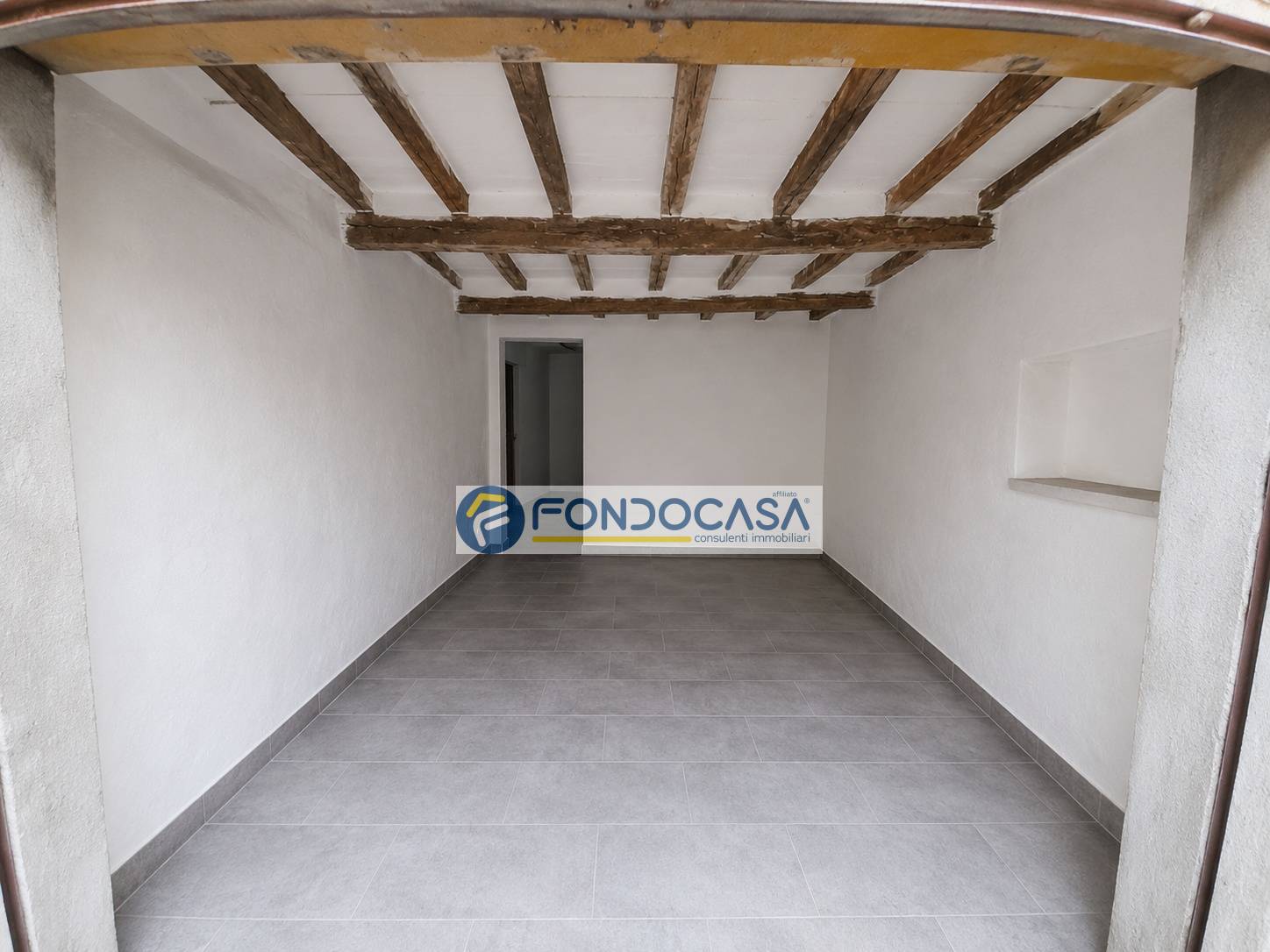 Casa semindipendente in vendita a Montignoso, Capanne