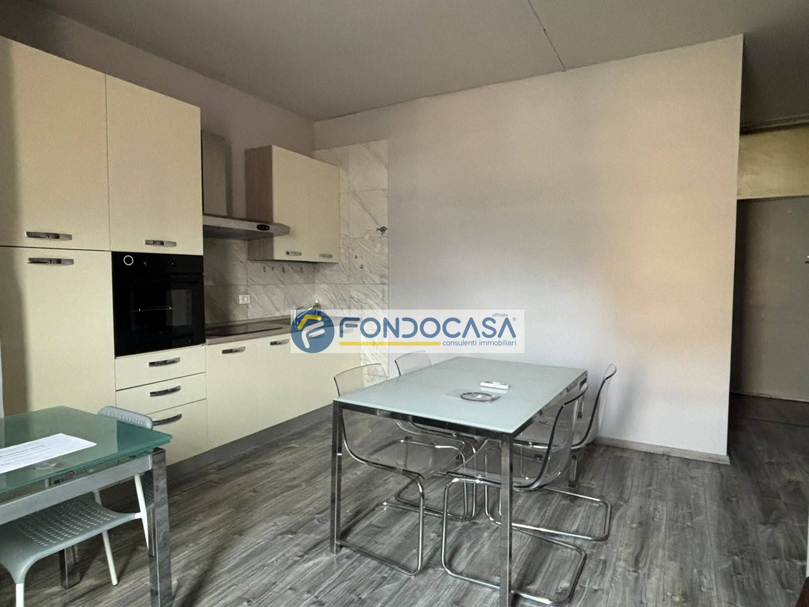 Appartamento in vendita a Massa, Centro