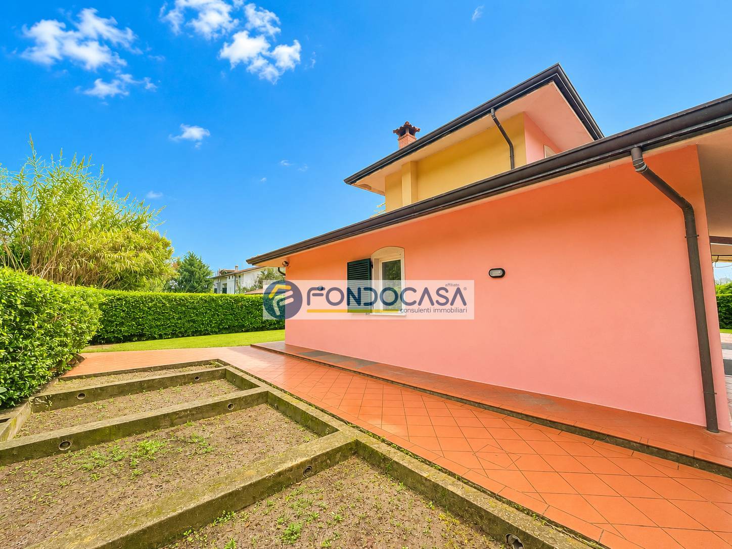 Villa in vendita a Massa