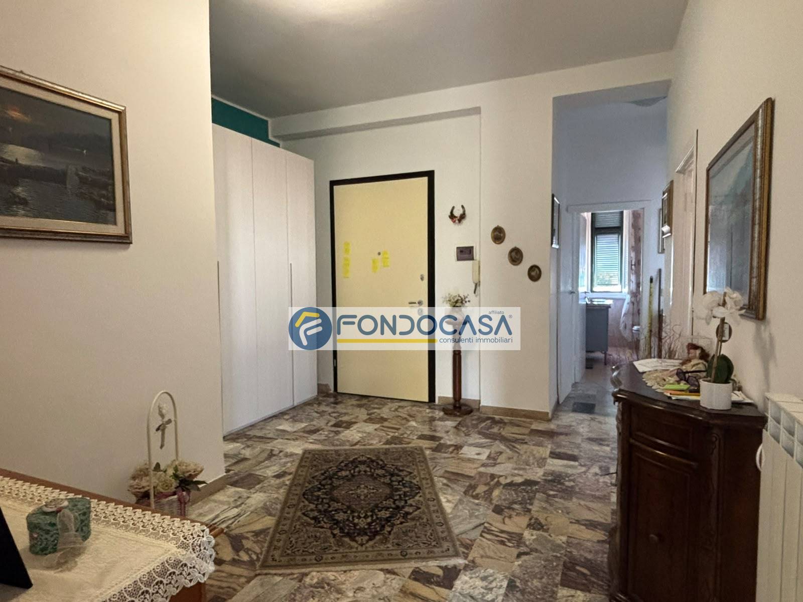 Appartamento in vendita a Massa, Centro