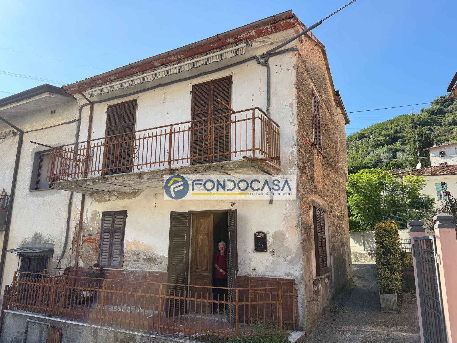 Indipendente in vendita a Montignoso