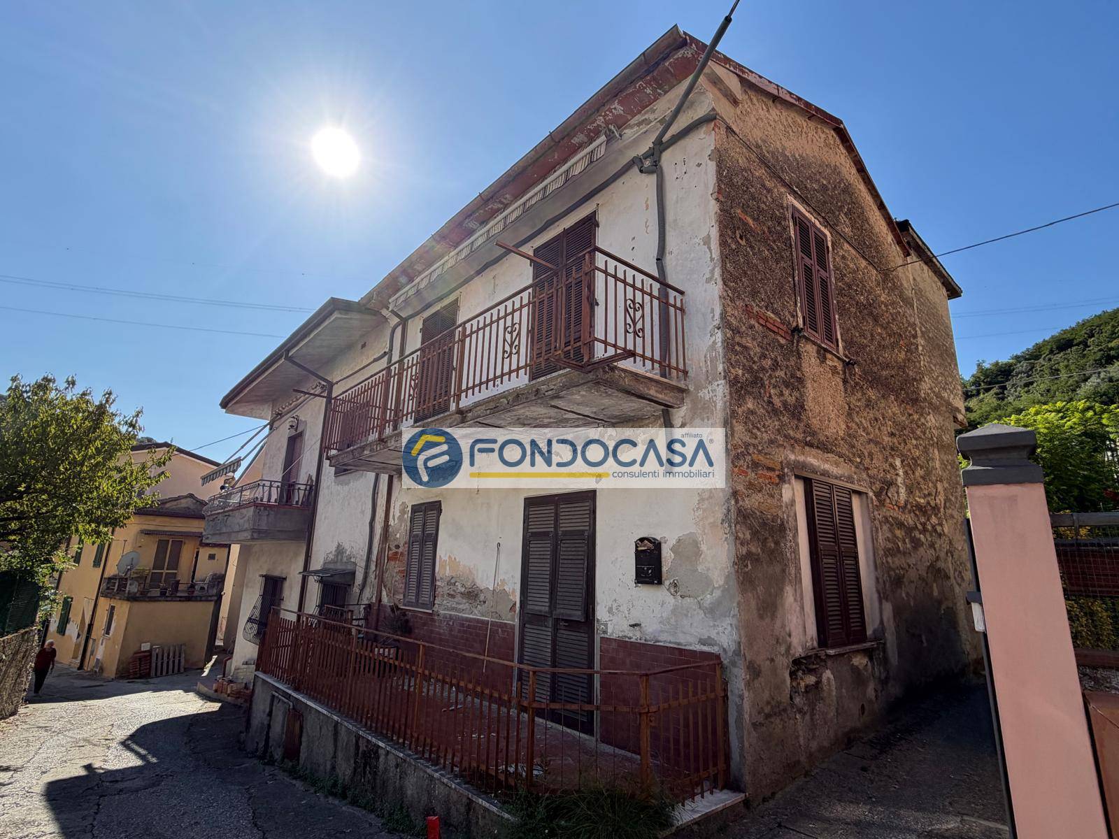 Indipendente in vendita a Montignoso