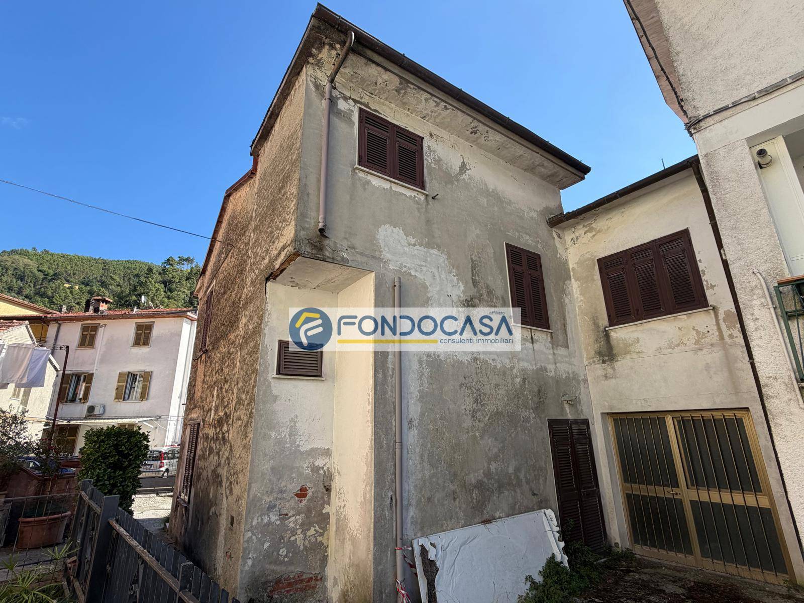 Indipendente in vendita a Montignoso