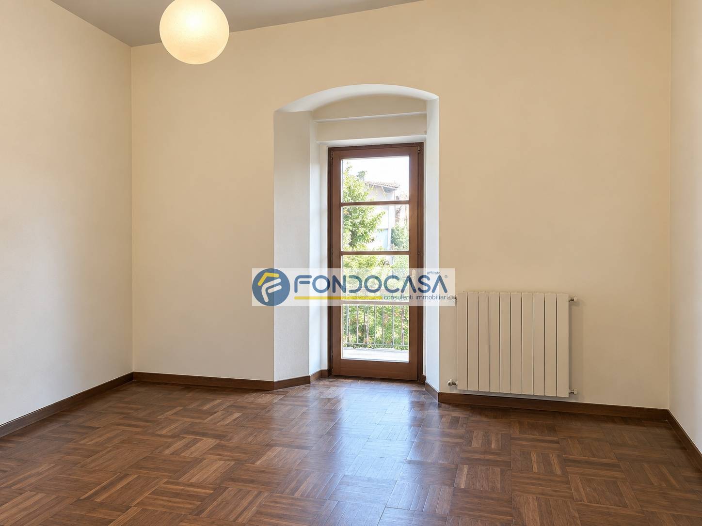 Casa semindipendente in vendita a Massa