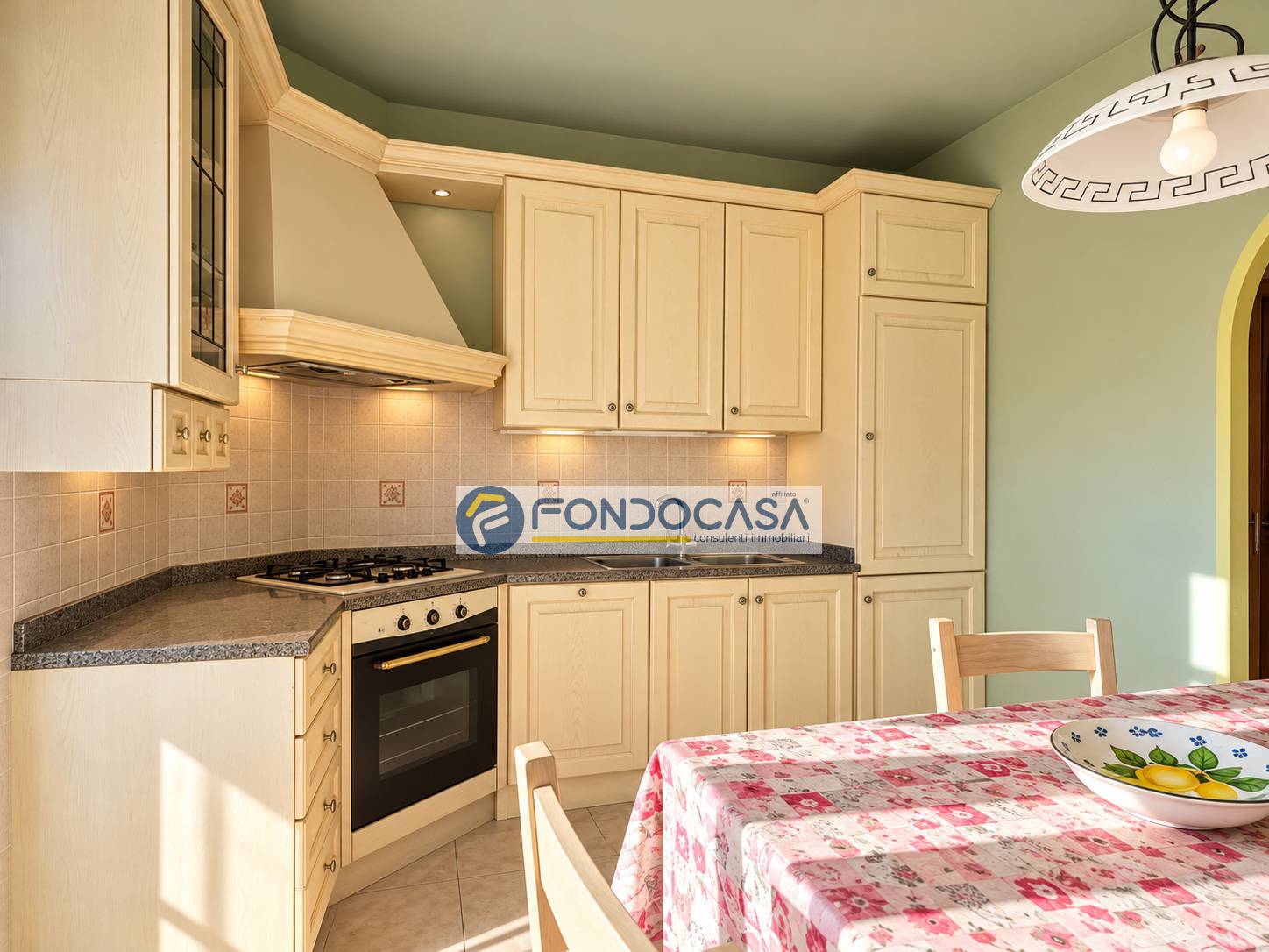 Appartamento in vendita a Carrara, Avenza
