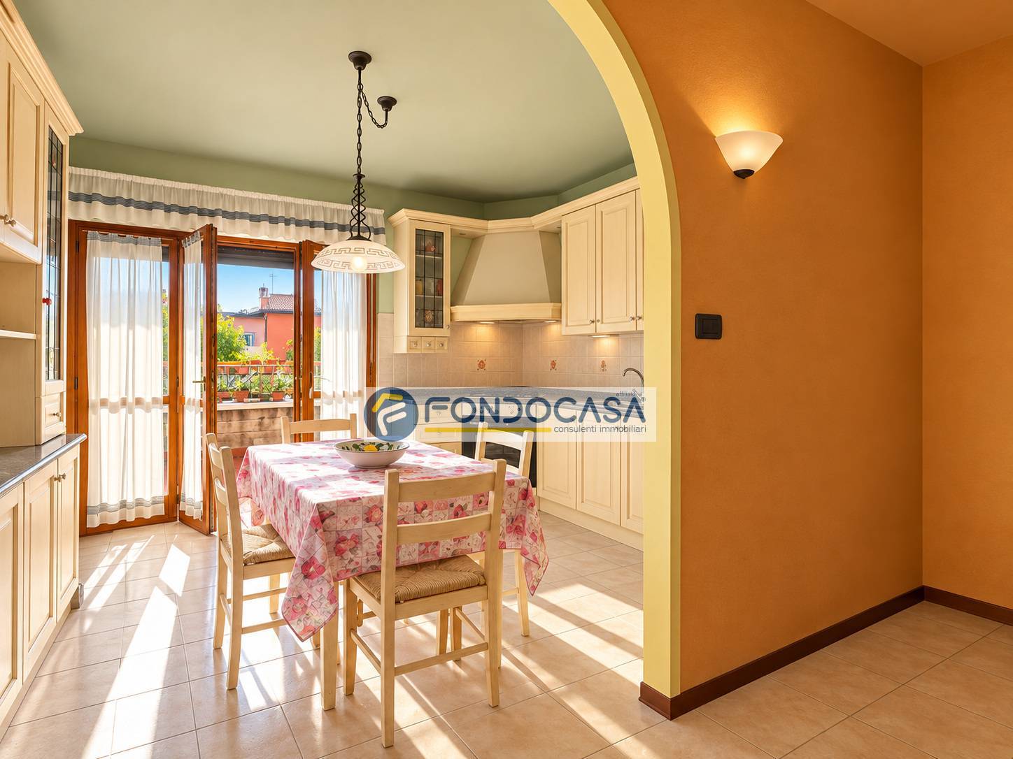 Appartamento in vendita a Carrara, Avenza