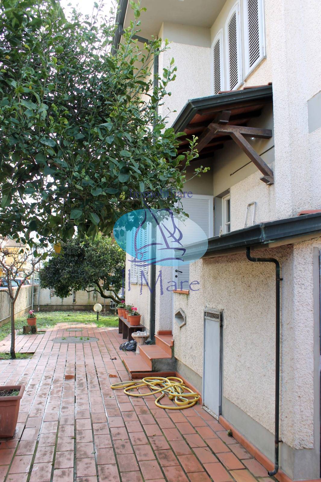 Villa in vendita a Viareggio, Bicchio