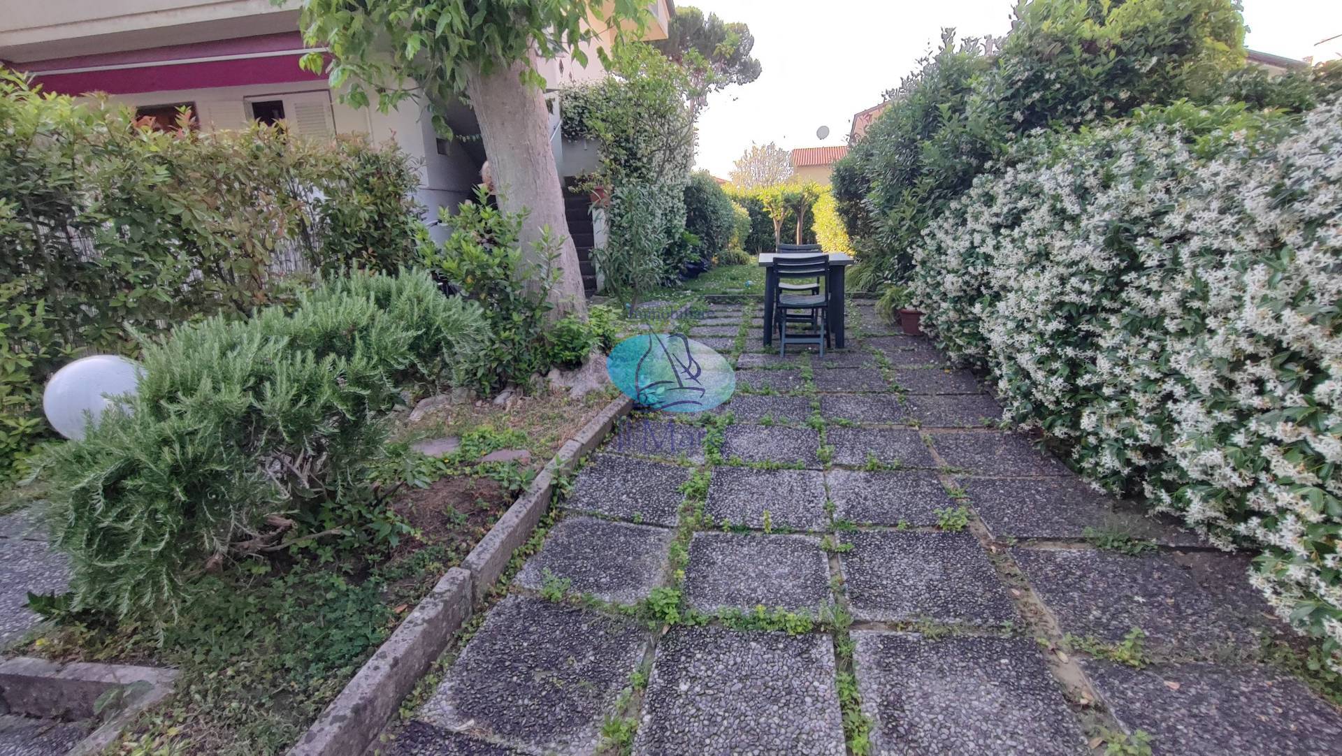 CASA INDIPENDENTE in vendita a Camaiore, Lido di Camaiore