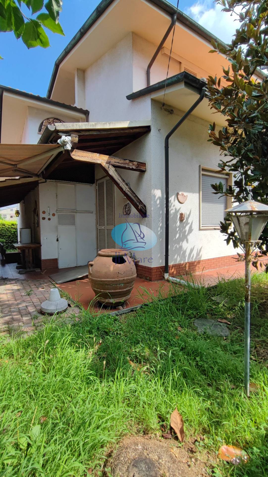 CASA INDIPENDENTE in vendita a Massarosa, Piano di Mommio