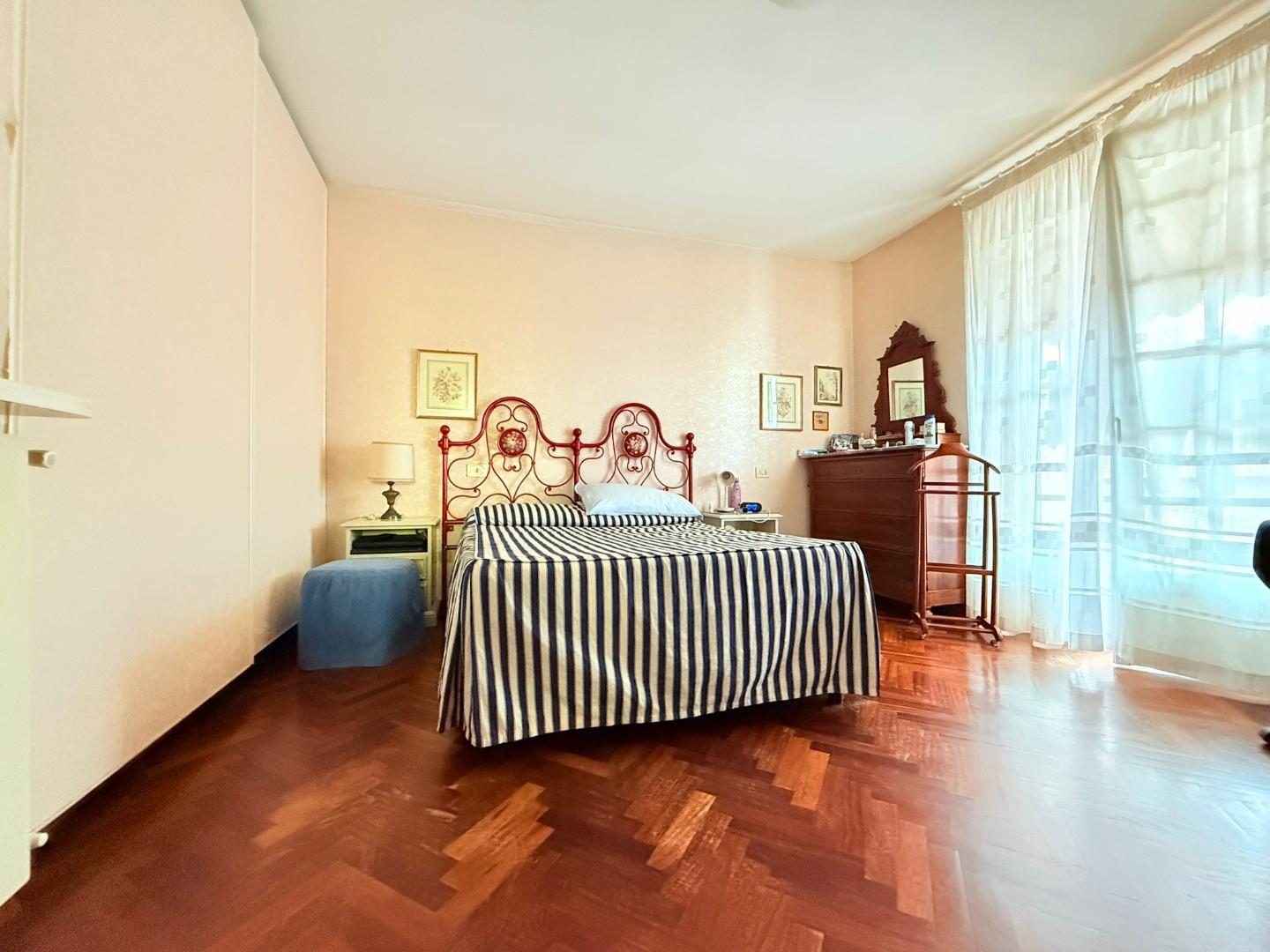 Villa Bifamiliare in vendita, Massa marina di