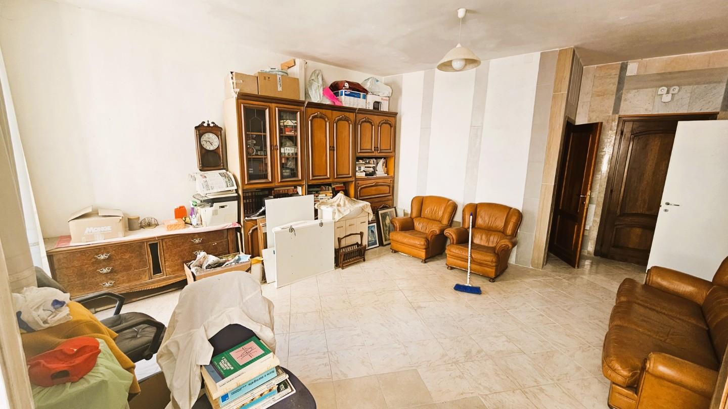 Appartamento da ristrutturare, Massa centro storico