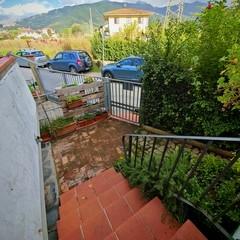 Appartamento con giardino, Massa quercioli