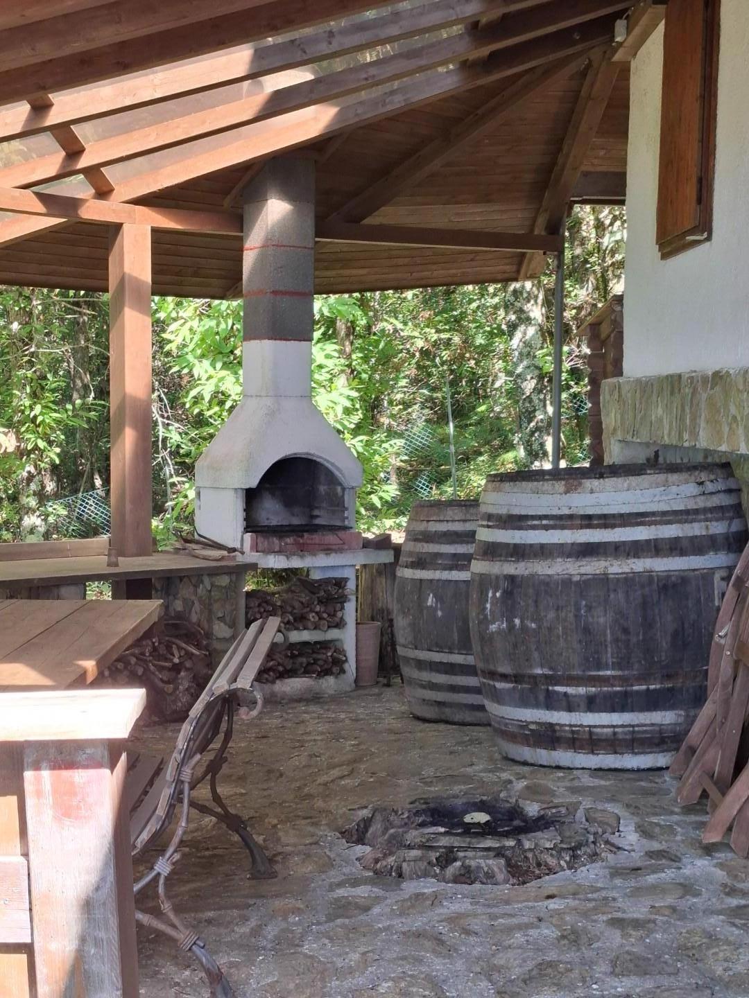 Casa indipendente con giardino, Montignoso rifugio pasquilio