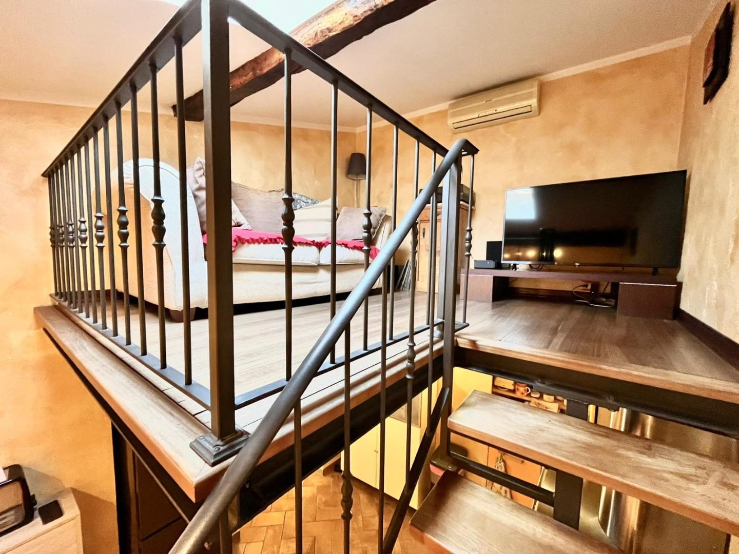 Trilocale ristrutturato, Massa centro storico