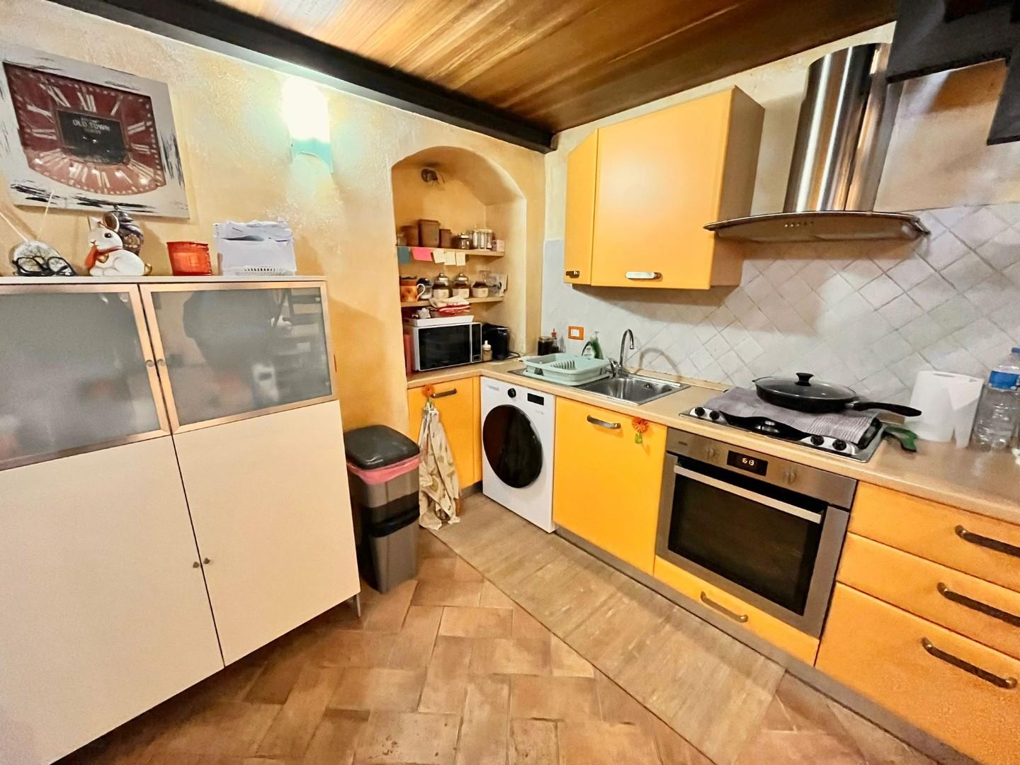 Trilocale ristrutturato, Massa centro storico