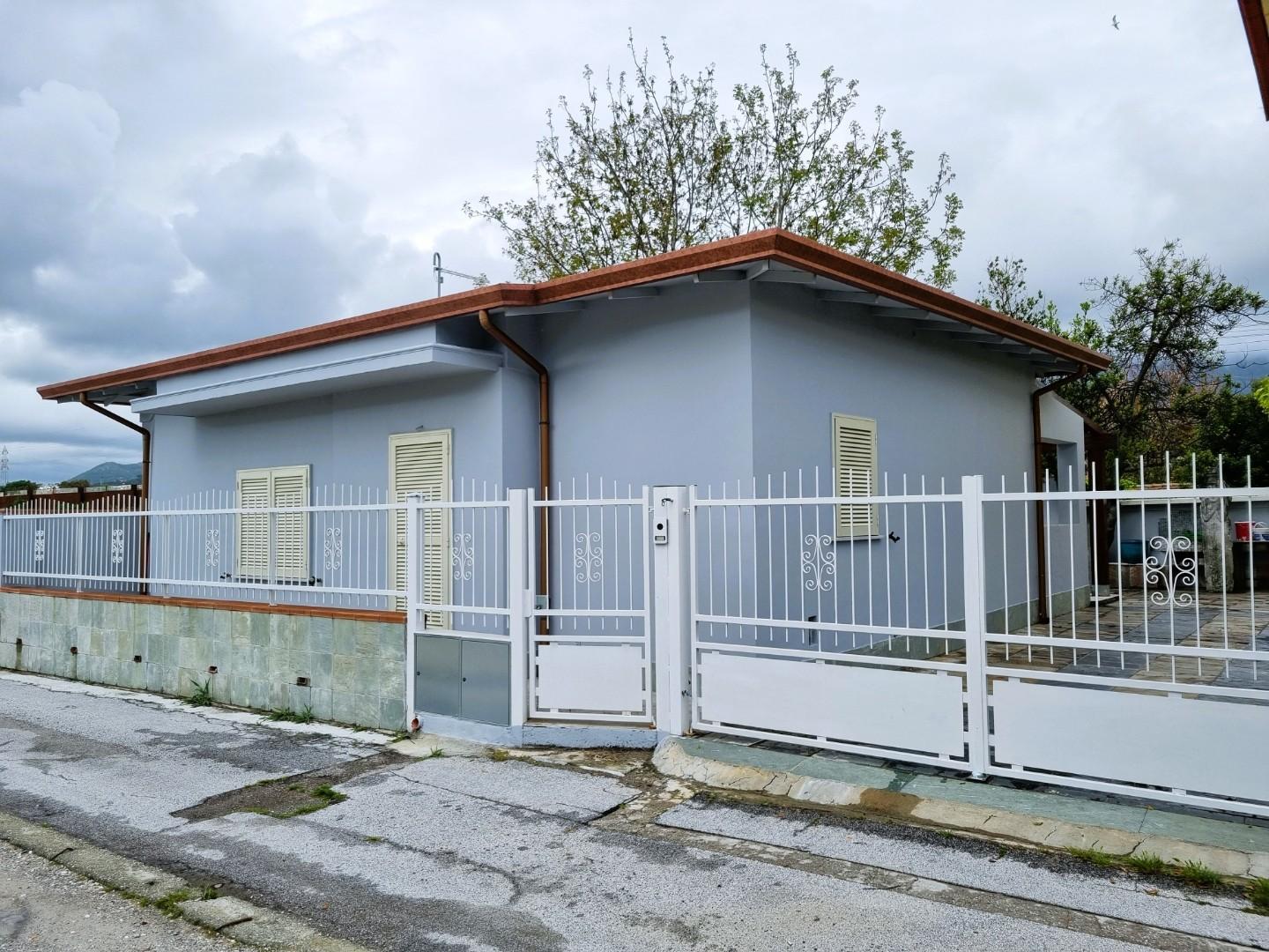Casa – Massa, Lodolina, Marina di Massa