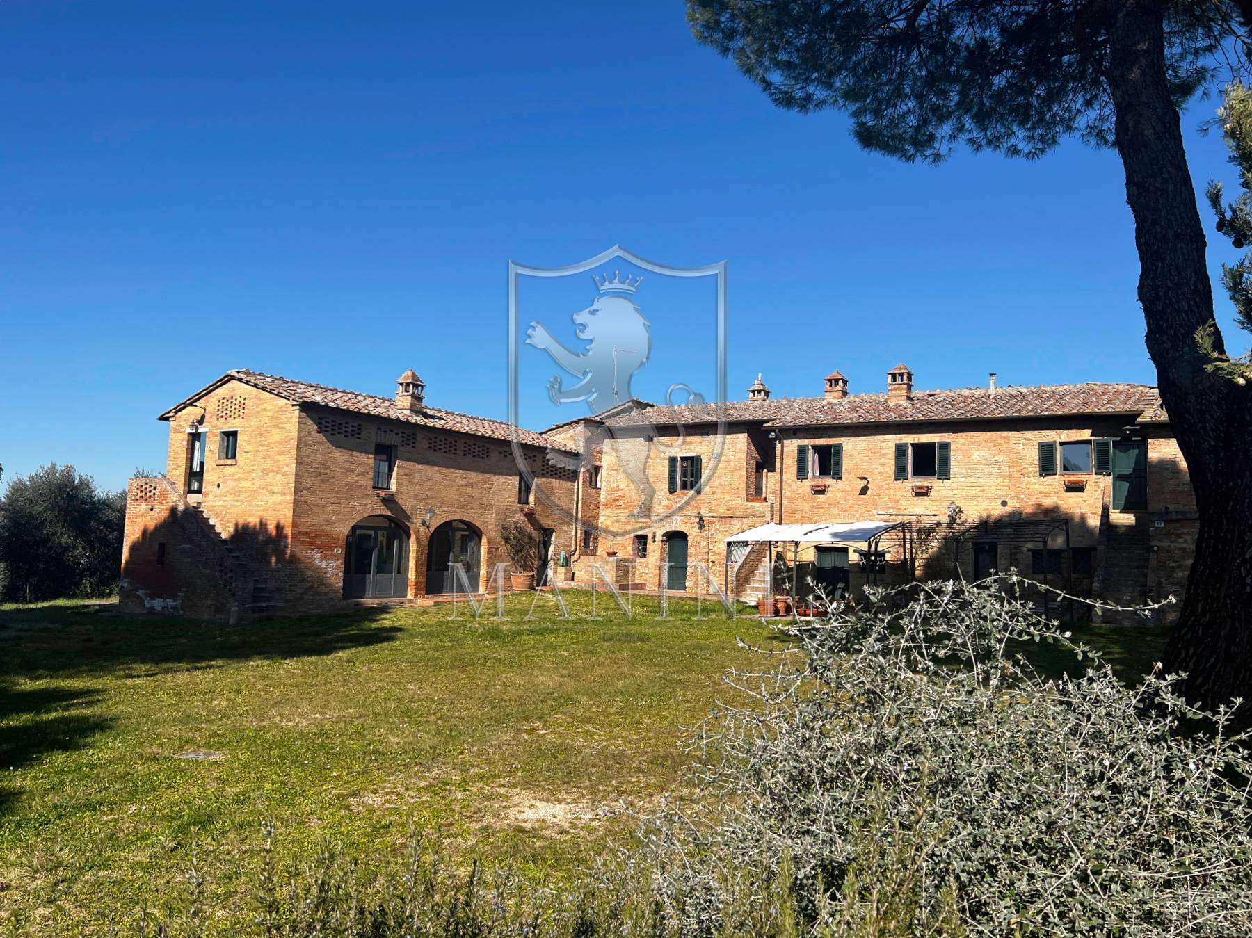 Casale in vendita a Siena, Semicentrale