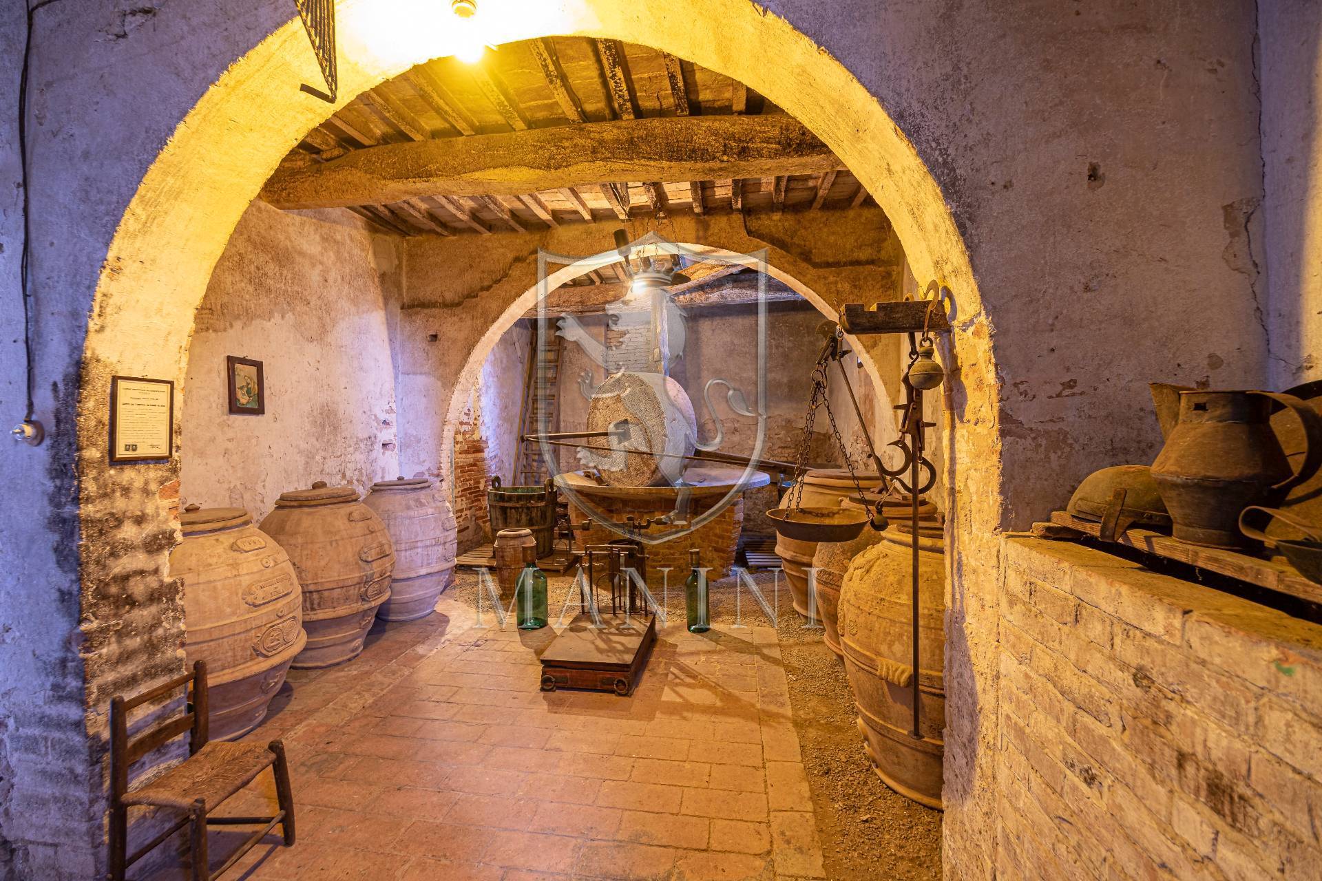 Casale in vendita a Castiglione del Lago