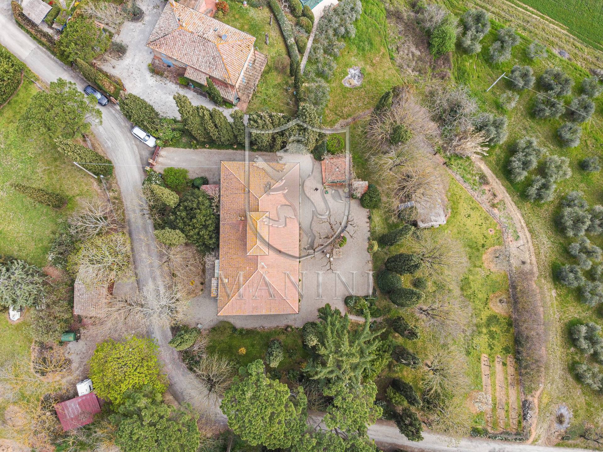 Casale in vendita a Castiglione del Lago