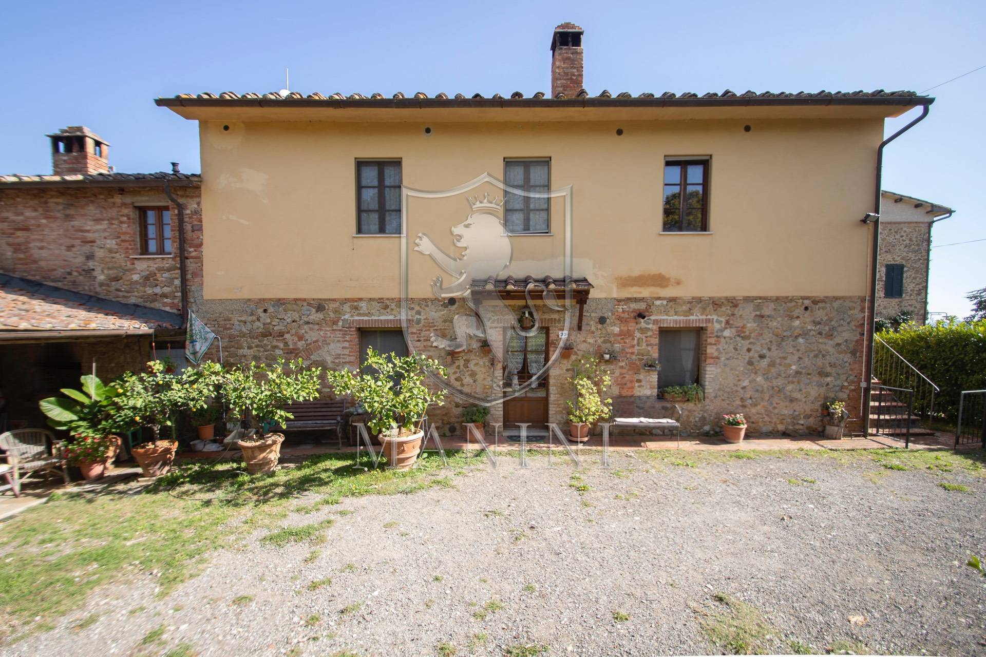 Casale in vendita a Siena, Semicentrale