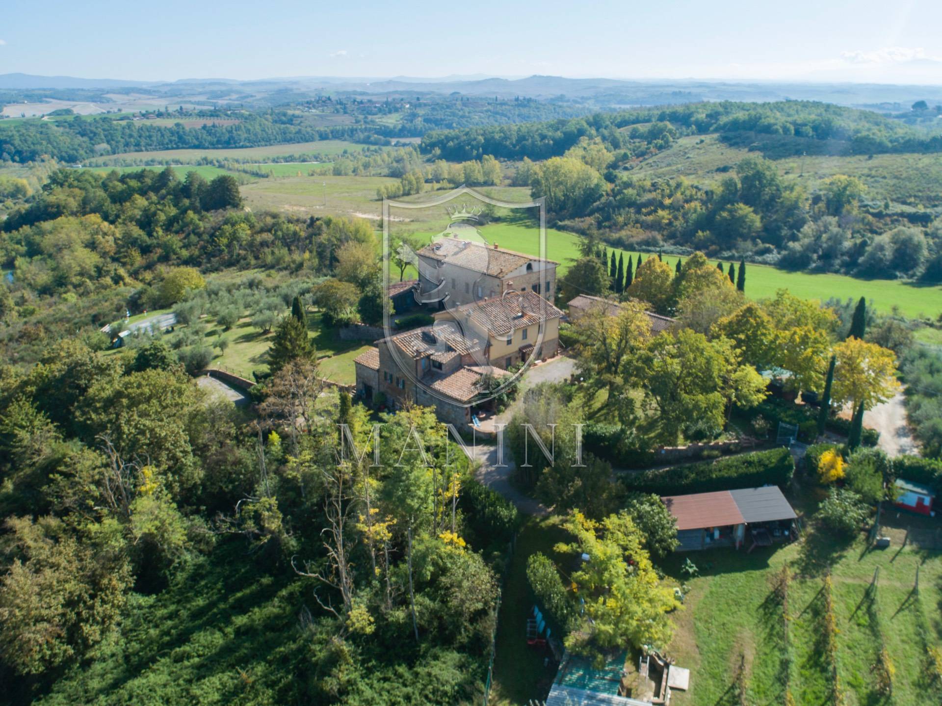 Casale in vendita a Siena, Semicentrale