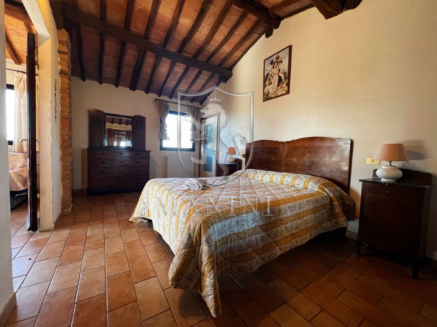 Casale in vendita a Siena, Semicentrale