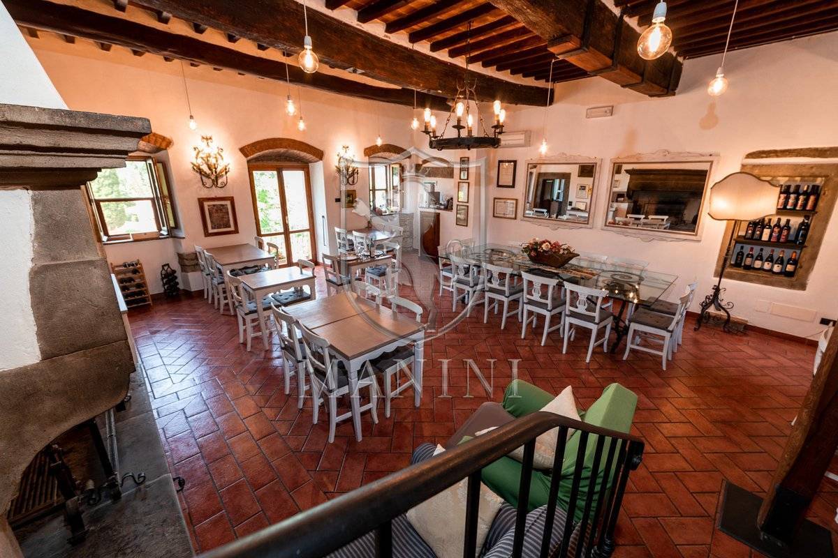 Casale in vendita a Cortona, Ossaia