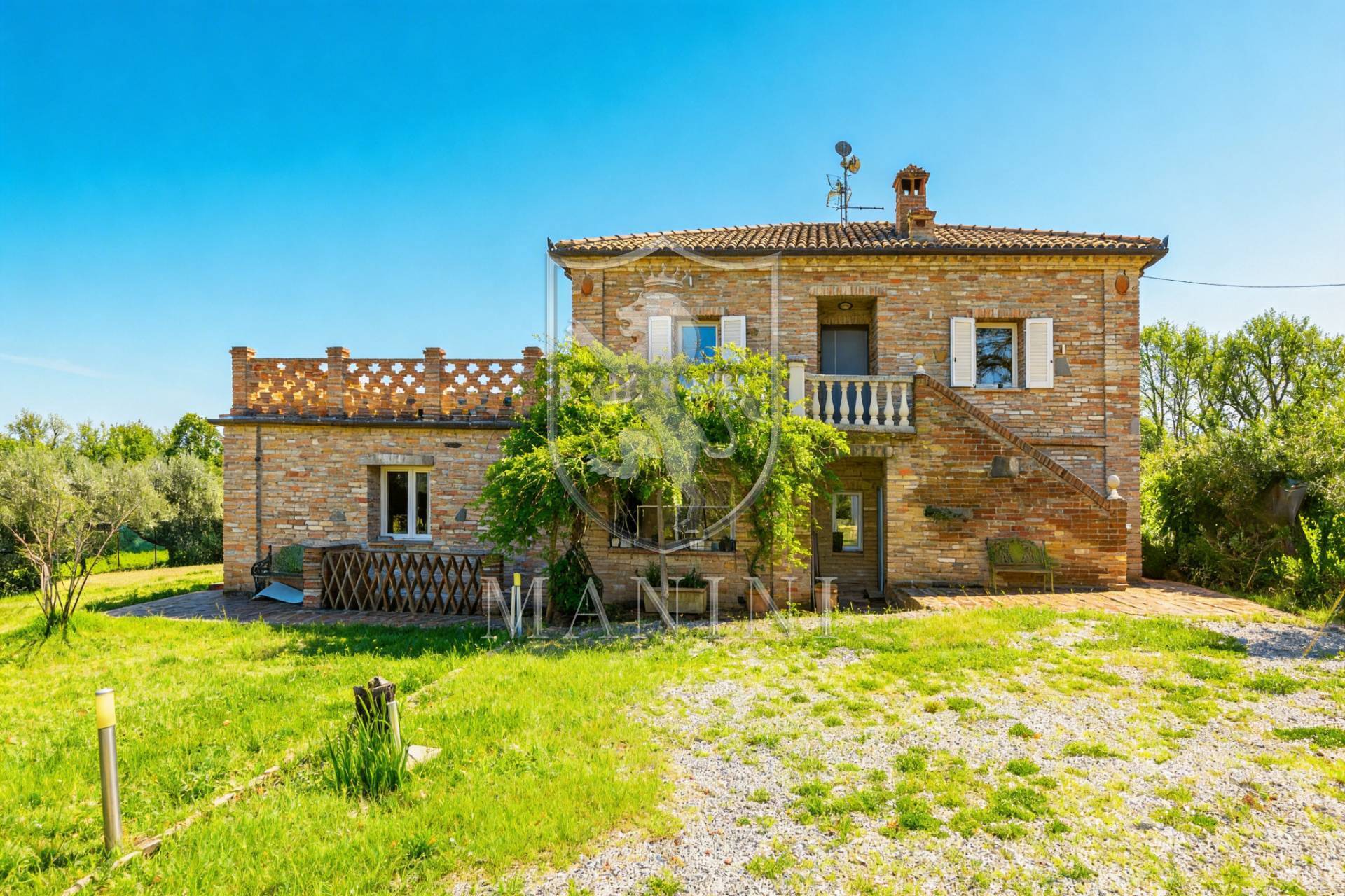 Villa in vendita a Lucignano